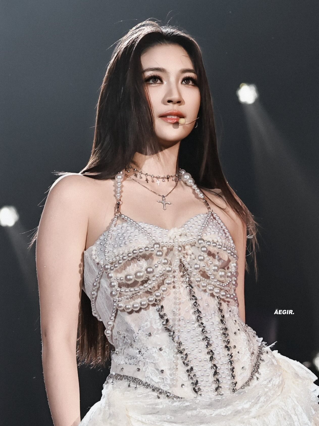 จินนี่ - ณัฐณิชา ประทีปนาฏศิริ