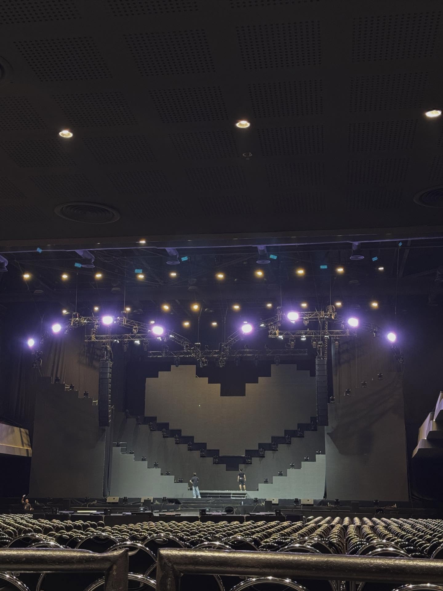 จินนี่ - ณัฐณิชา ประทีปนาฏศิริ