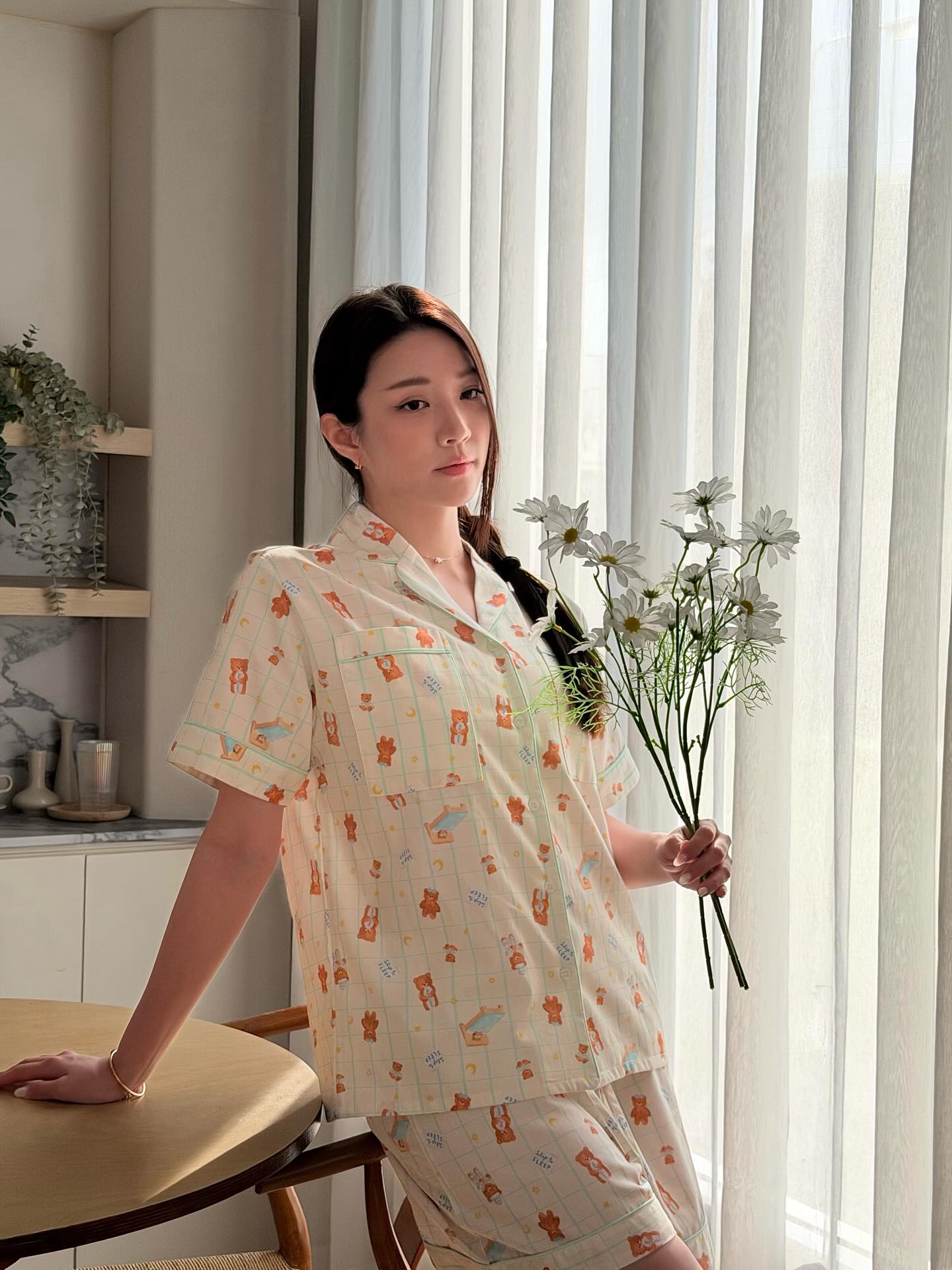 จินนี่ - ณัฐณิชา ประทีปนาฏศิริ