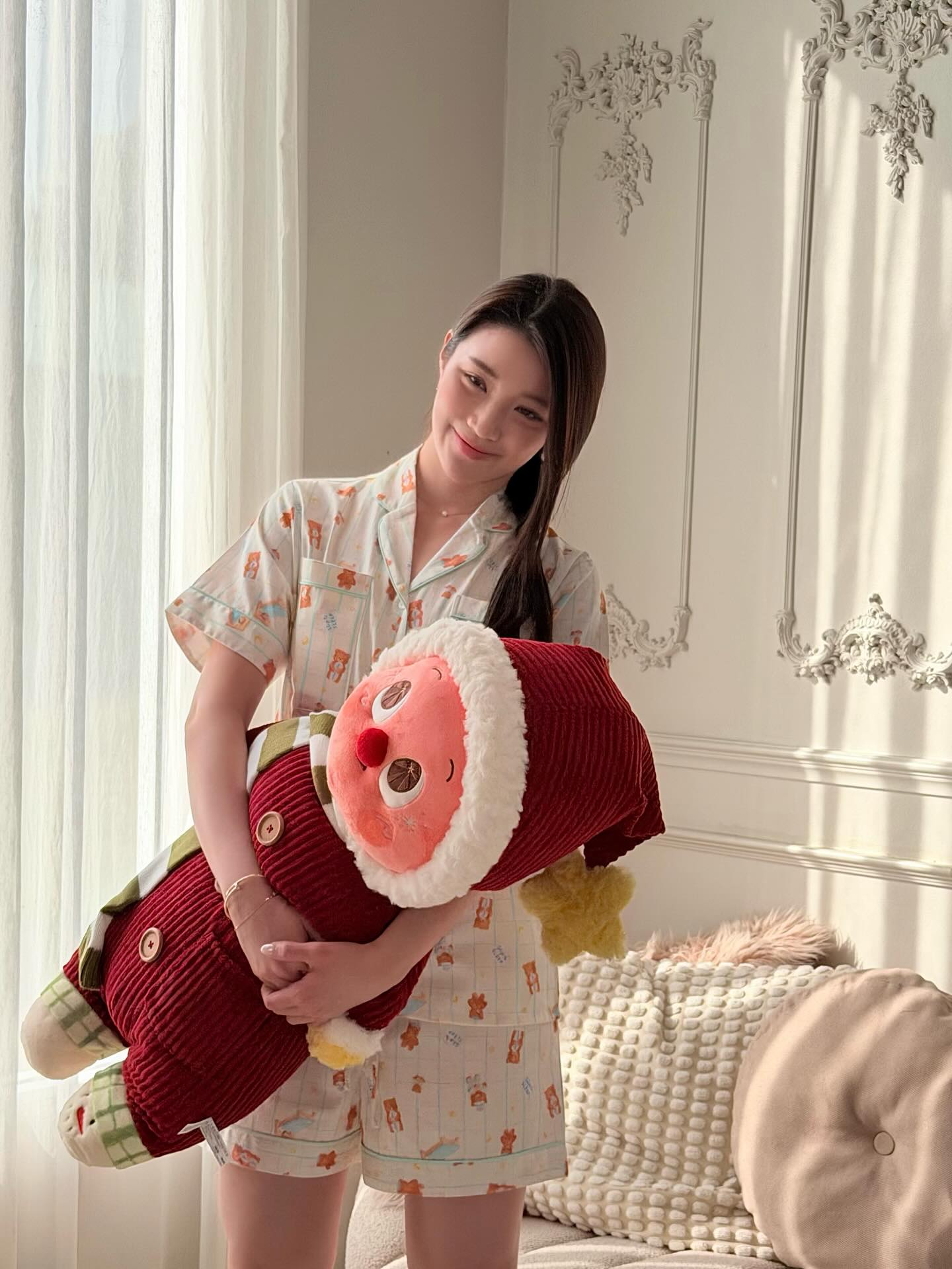 จินนี่ - ณัฐณิชา ประทีปนาฏศิริ