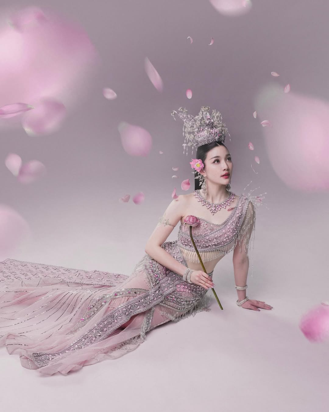 จินนี่ - ณัฐณิชา ประทีปนาฏศิริ