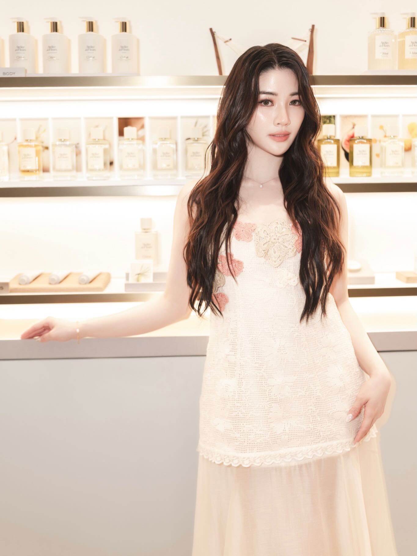 จินนี่ - ณัฐณิชา ประทีปนาฏศิริ