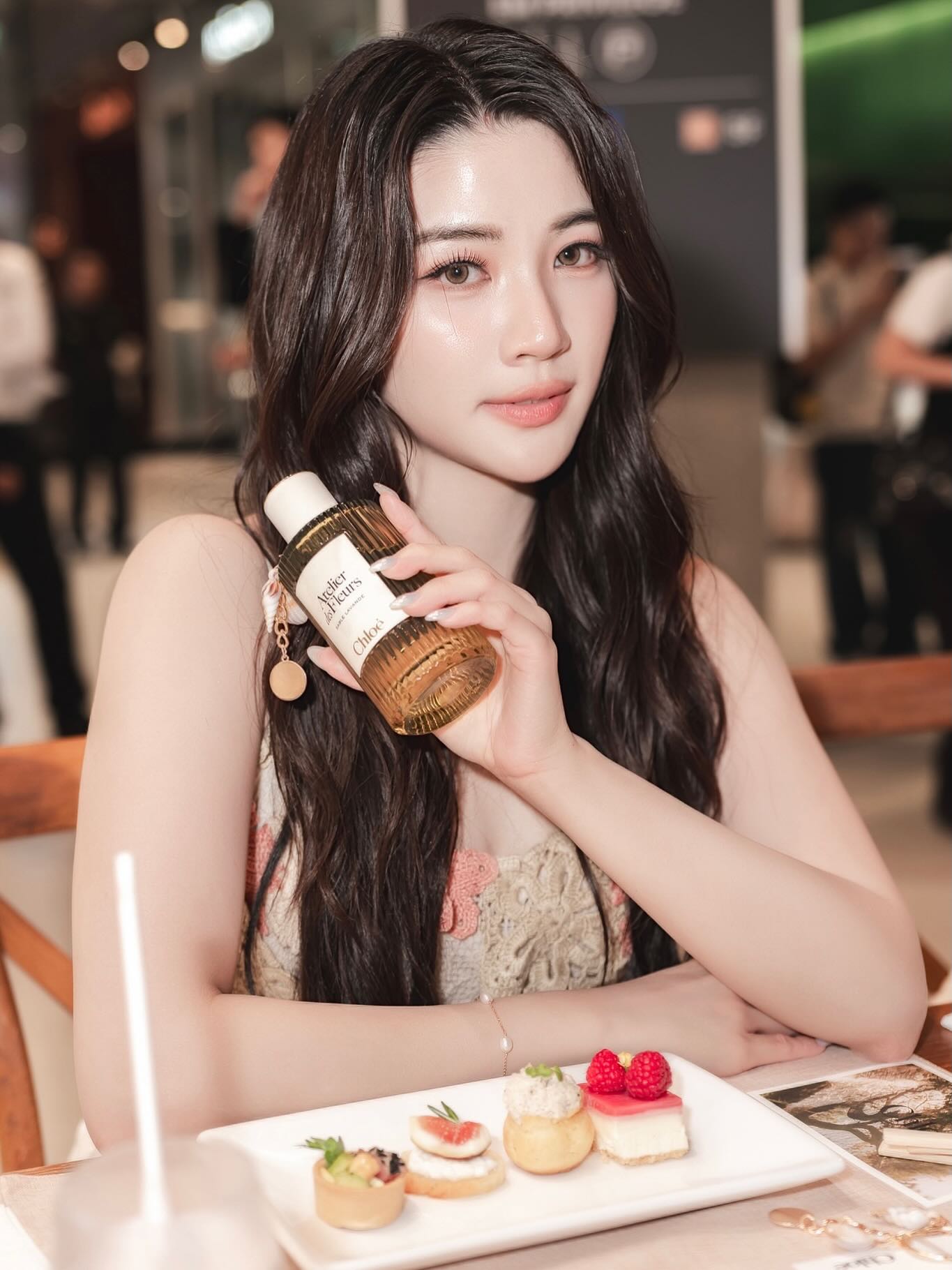 จินนี่ - ณัฐณิชา ประทีปนาฏศิริ
