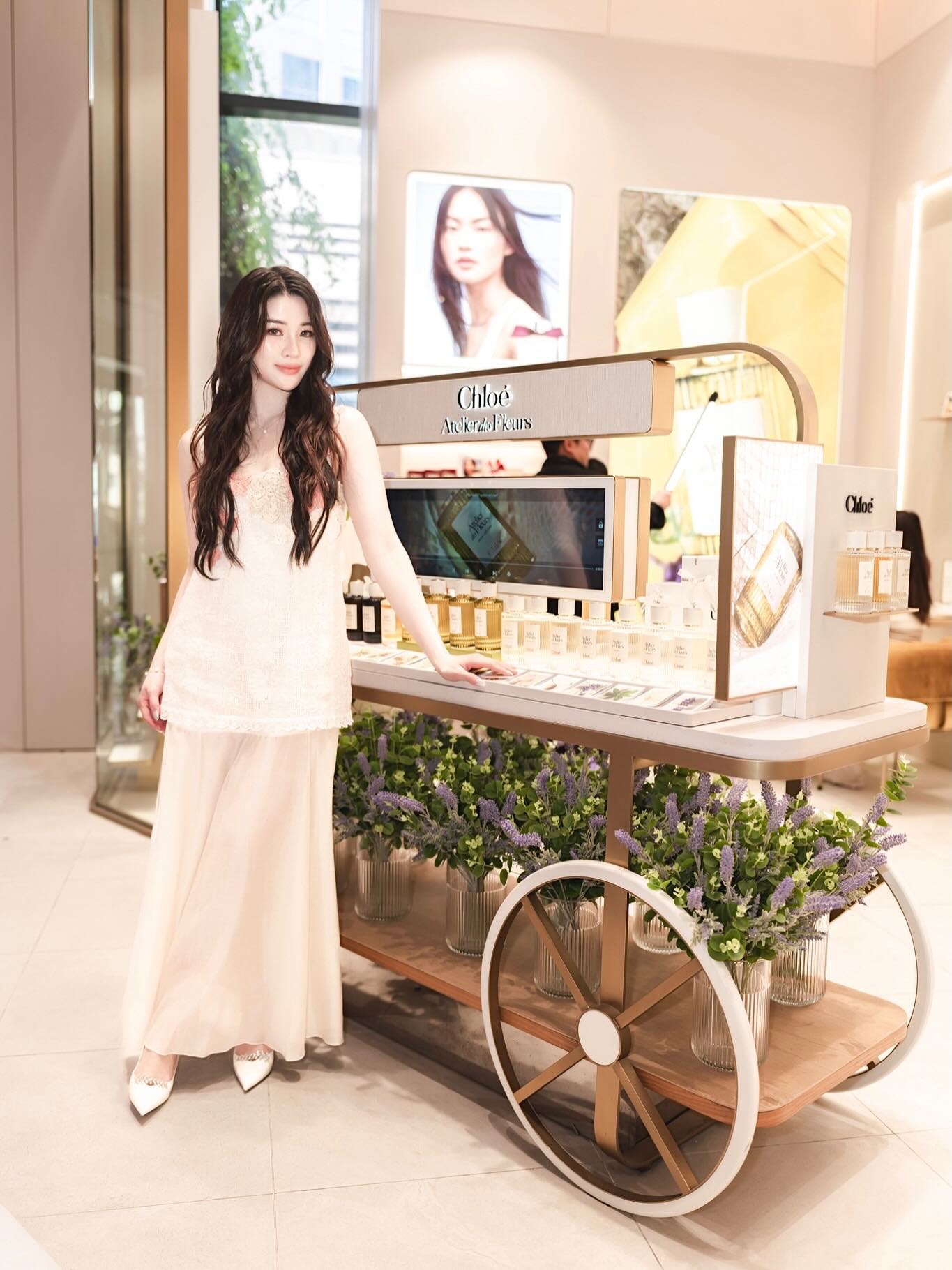 จินนี่ - ณัฐณิชา ประทีปนาฏศิริ