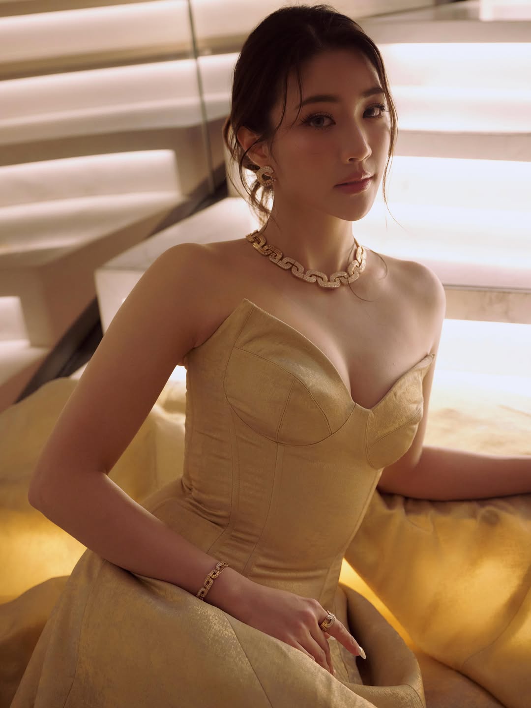 จินนี่ - ณัฐณิชา ประทีปนาฏศิริ