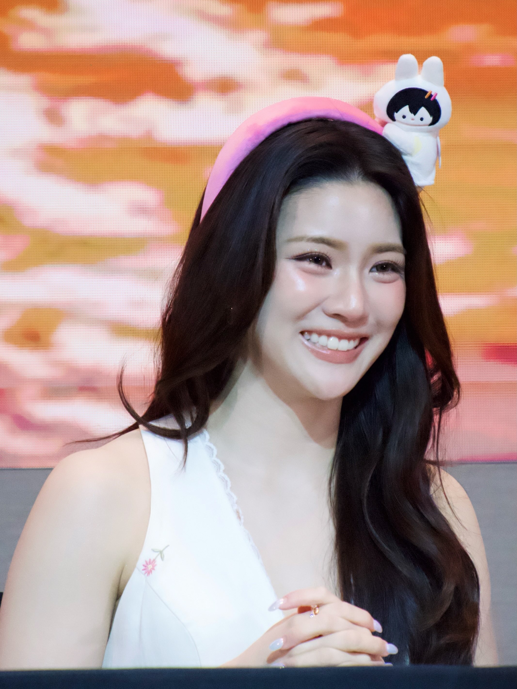 จินนี่ - ณัฐณิชา ประทีปนาฏศิริ