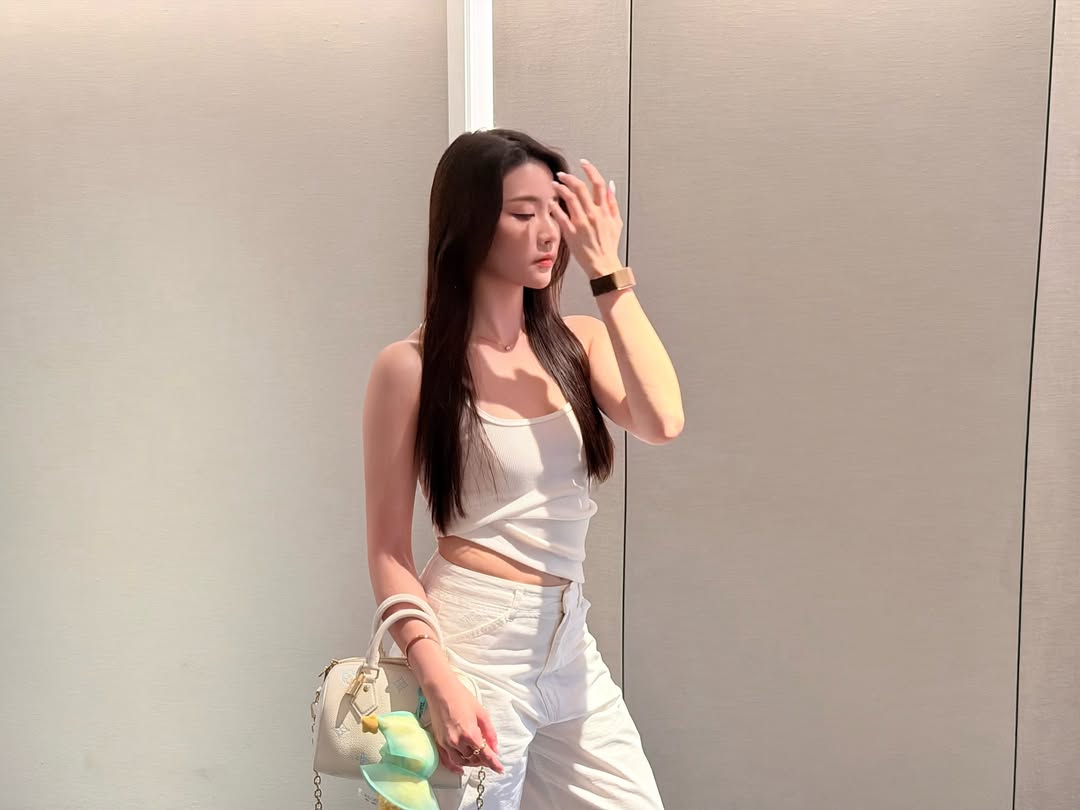 จินนี่ - ณัฐณิชา ประทีปนาฏศิริ