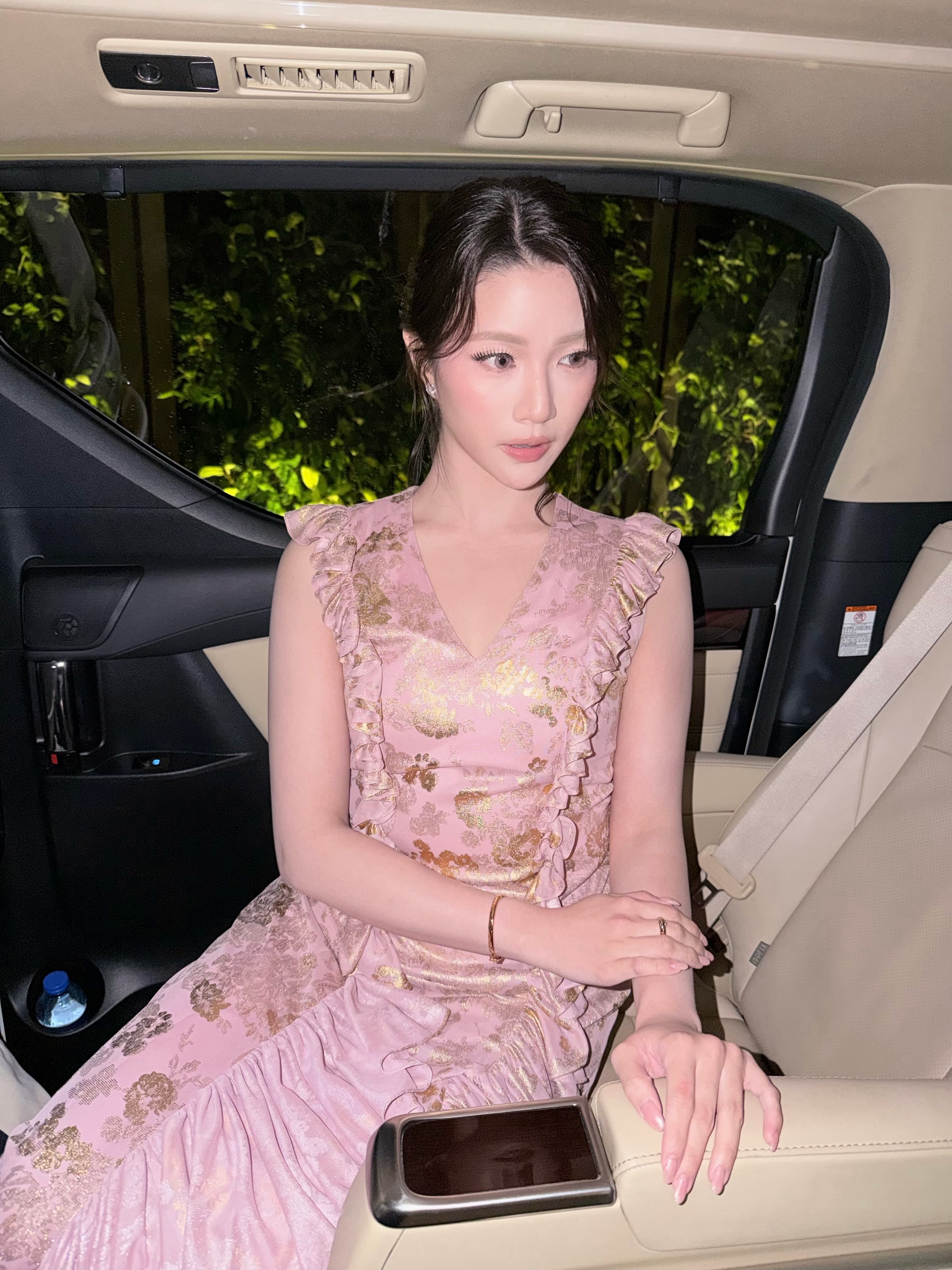 จินนี่ - ณัฐณิชา ประทีปนาฏศิริ