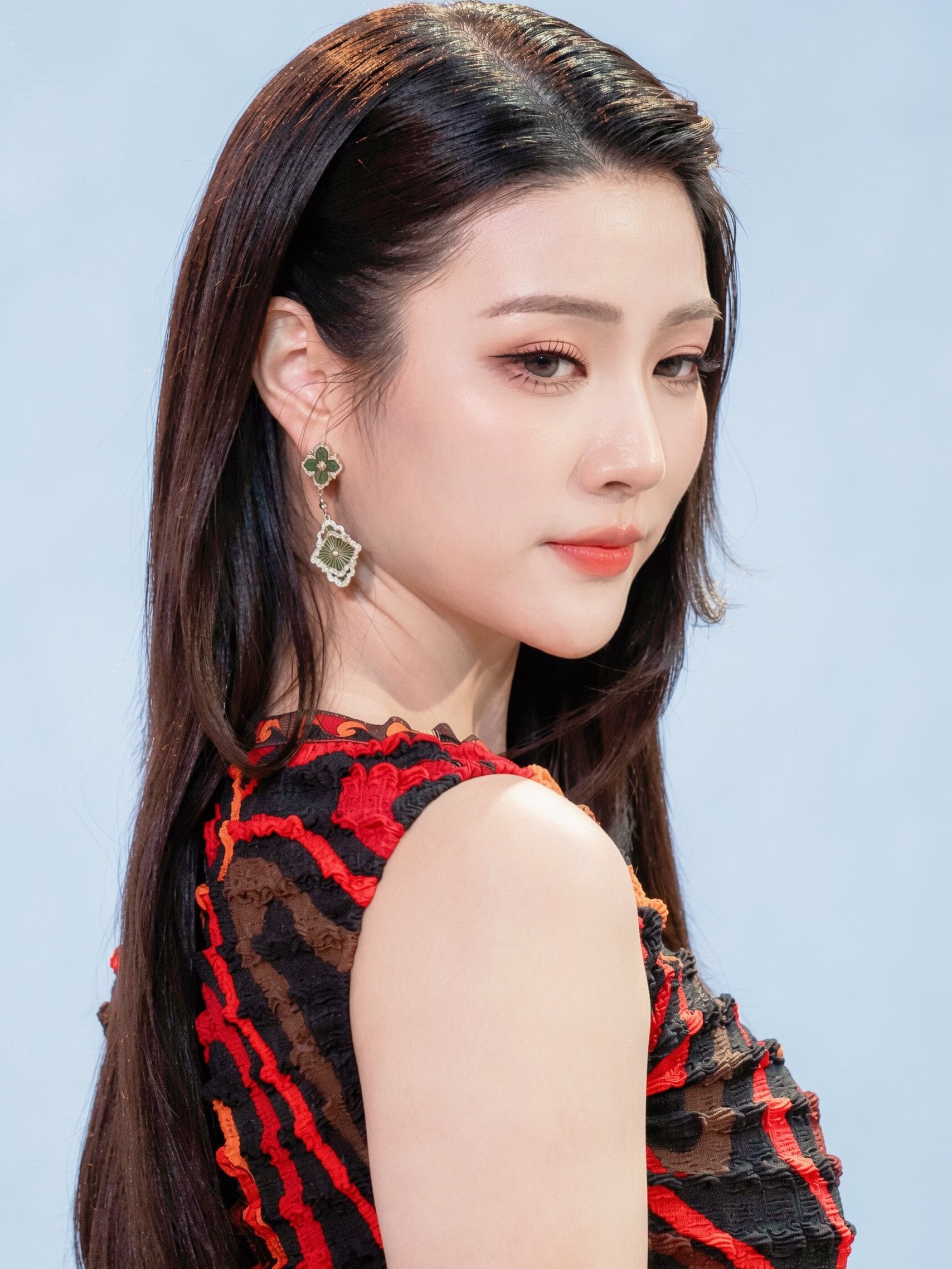 จินนี่ - ณัฐณิชา ประทีปนาฏศิริ