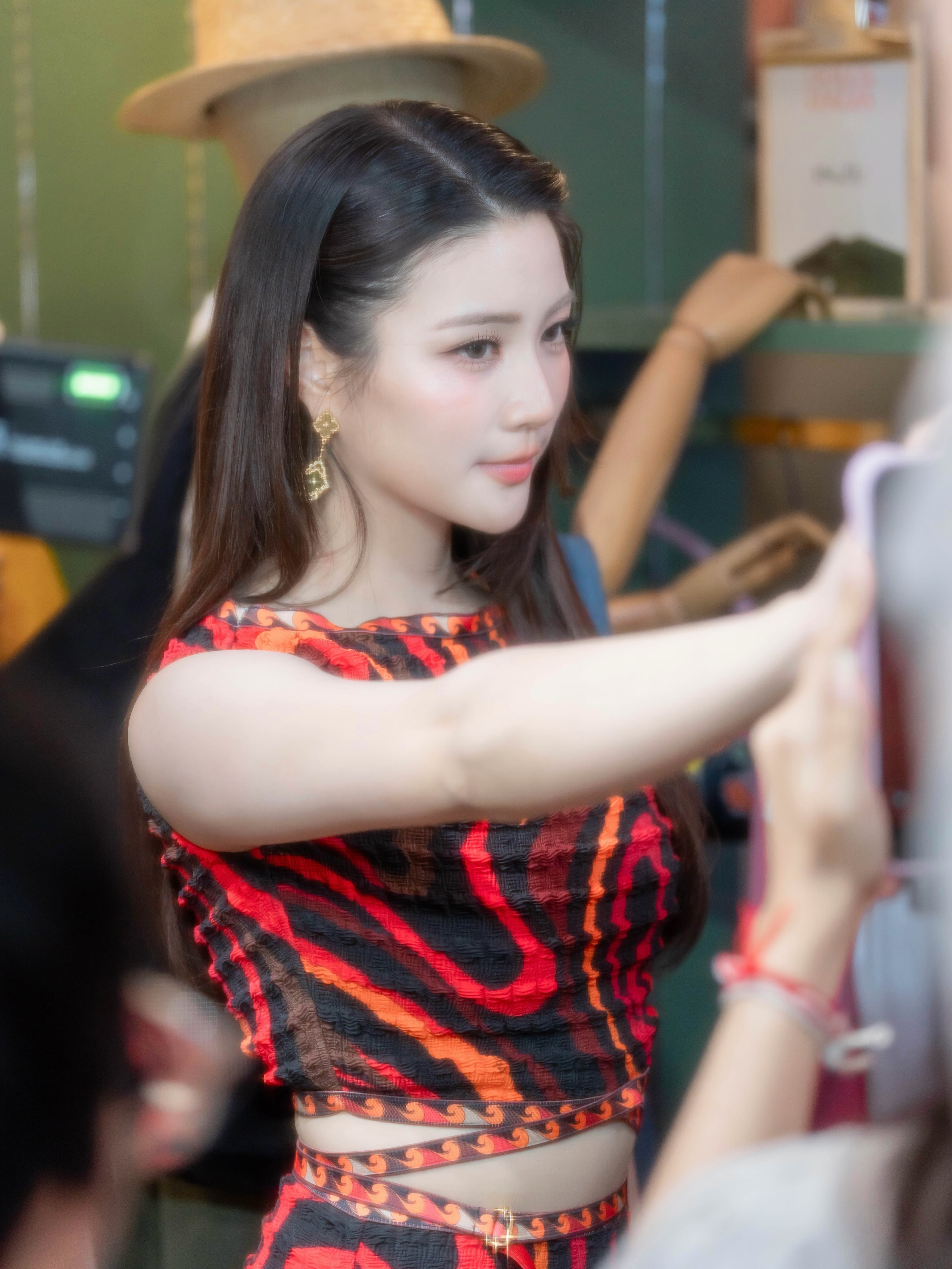 จินนี่ - ณัฐณิชา ประทีปนาฏศิริ