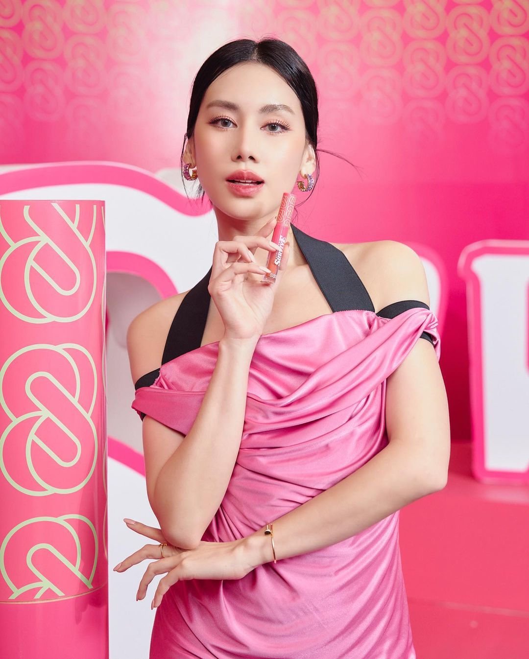 ดาว - พิมพ์ทอง วชิราคม