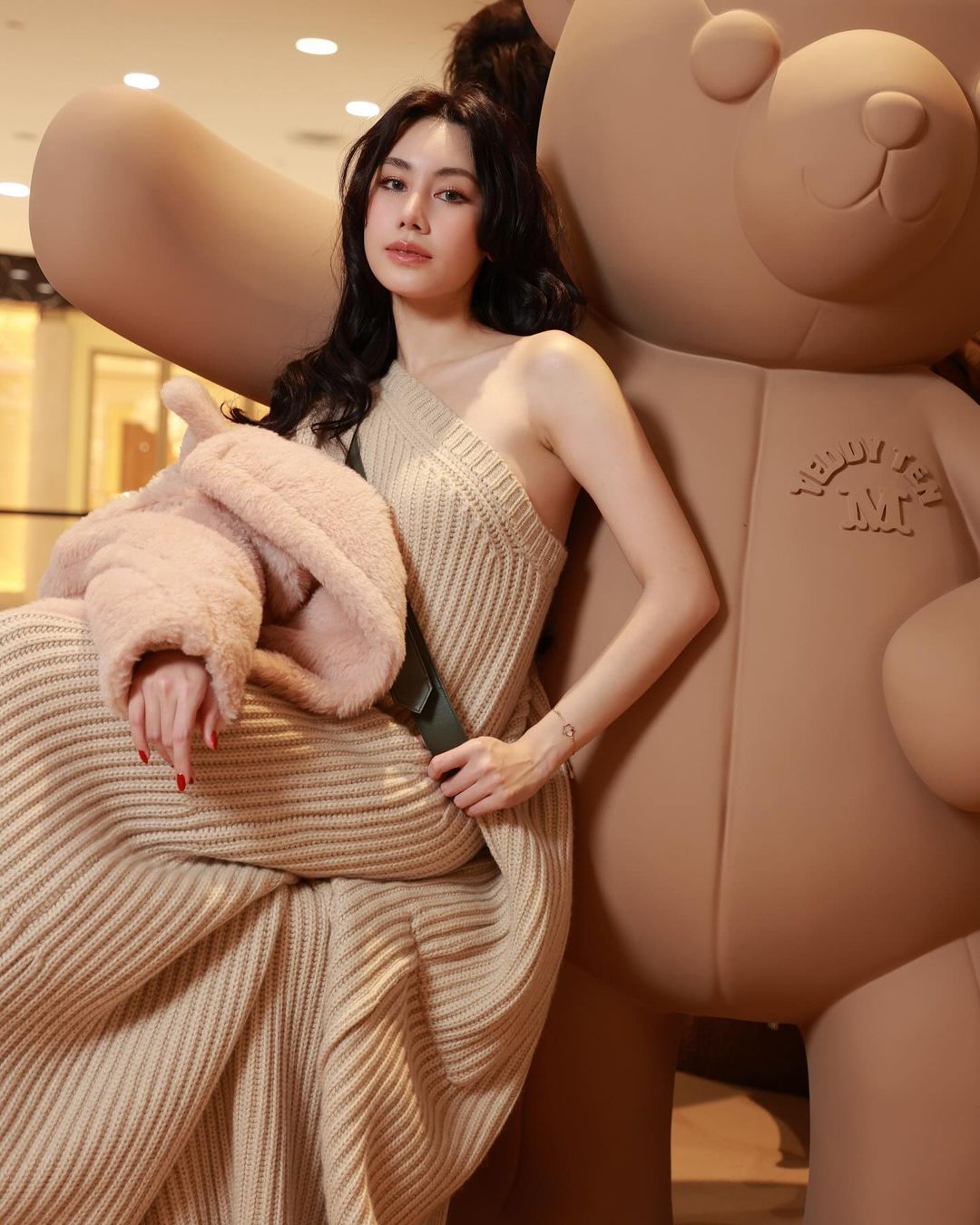 ดาว - พิมพ์ทอง วชิราคม