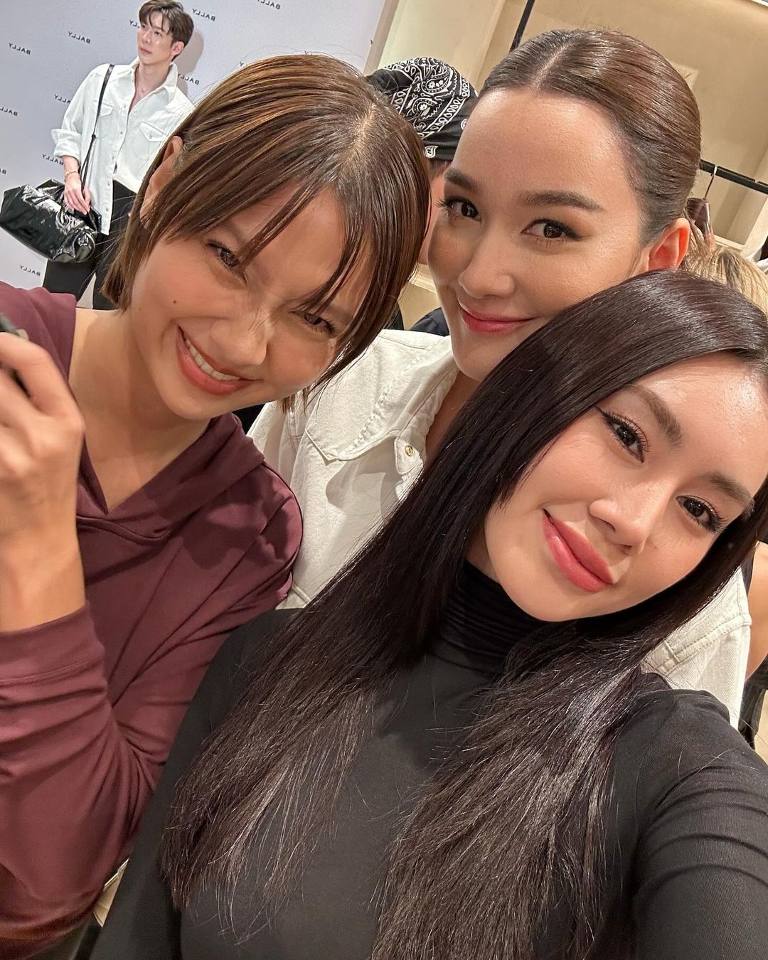 ดาว - พิมพ์ทอง วชิราคม