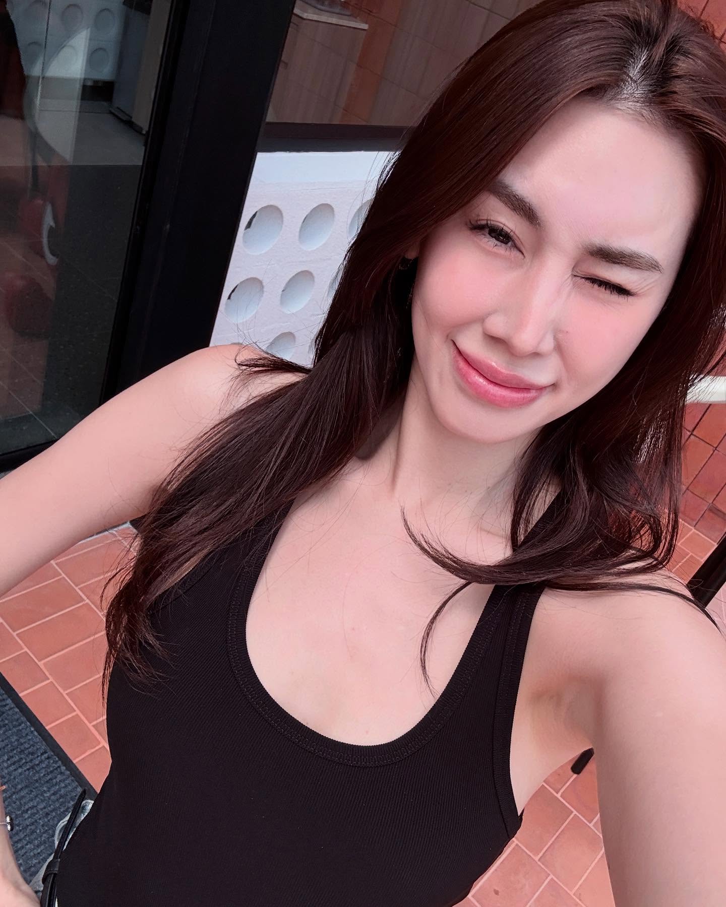 ดาว - พิมพ์ทอง วชิราคม