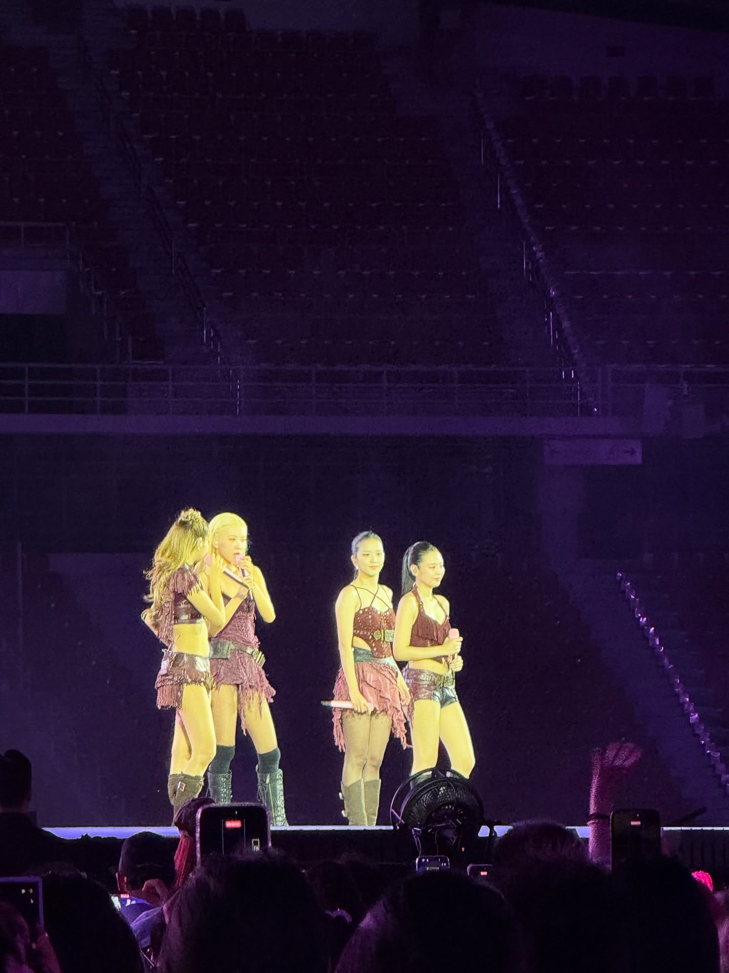 ดาว - พิมพ์ทอง วชิราคม