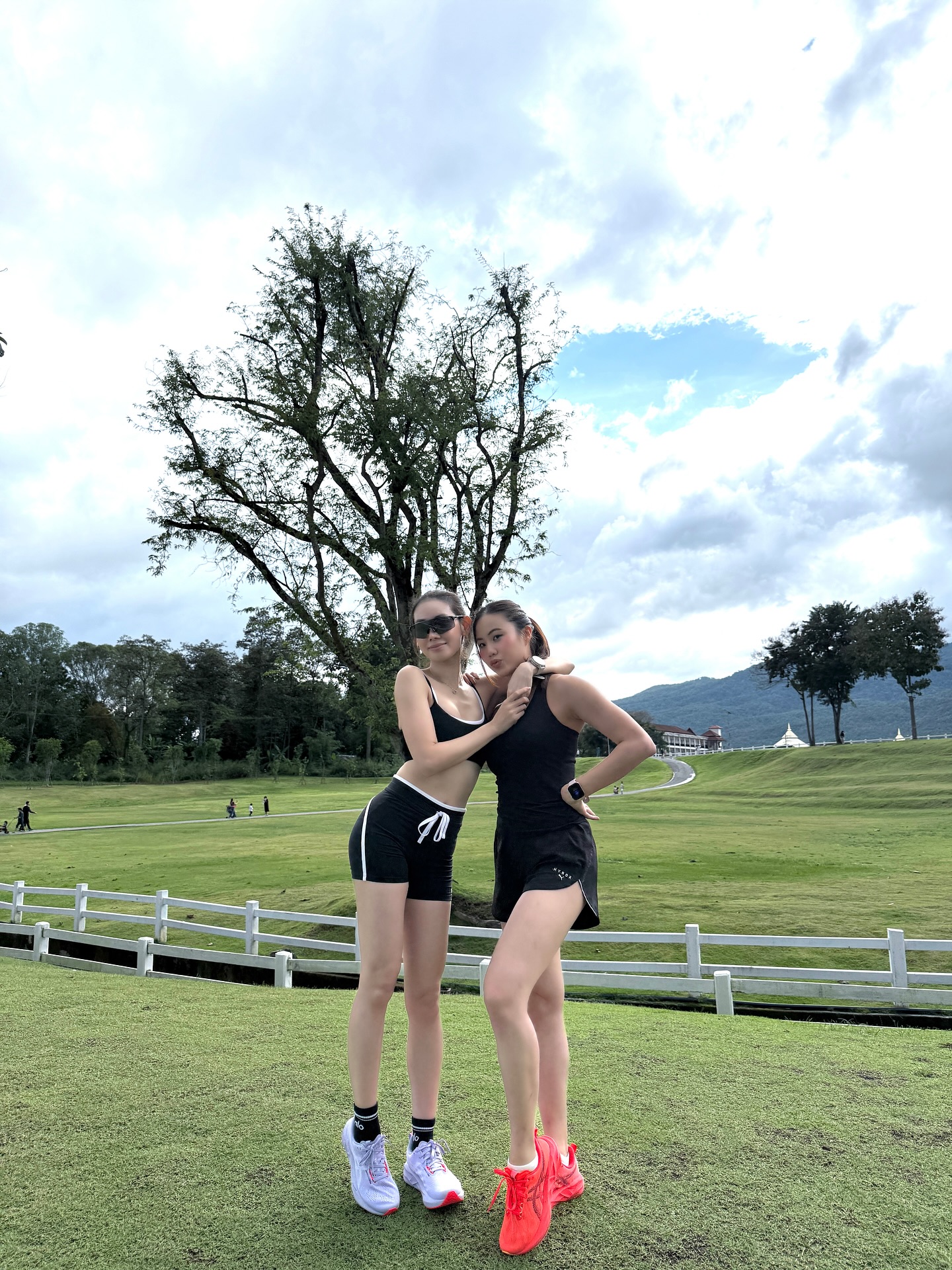 ดาว - พิมพ์ทอง วชิราคม