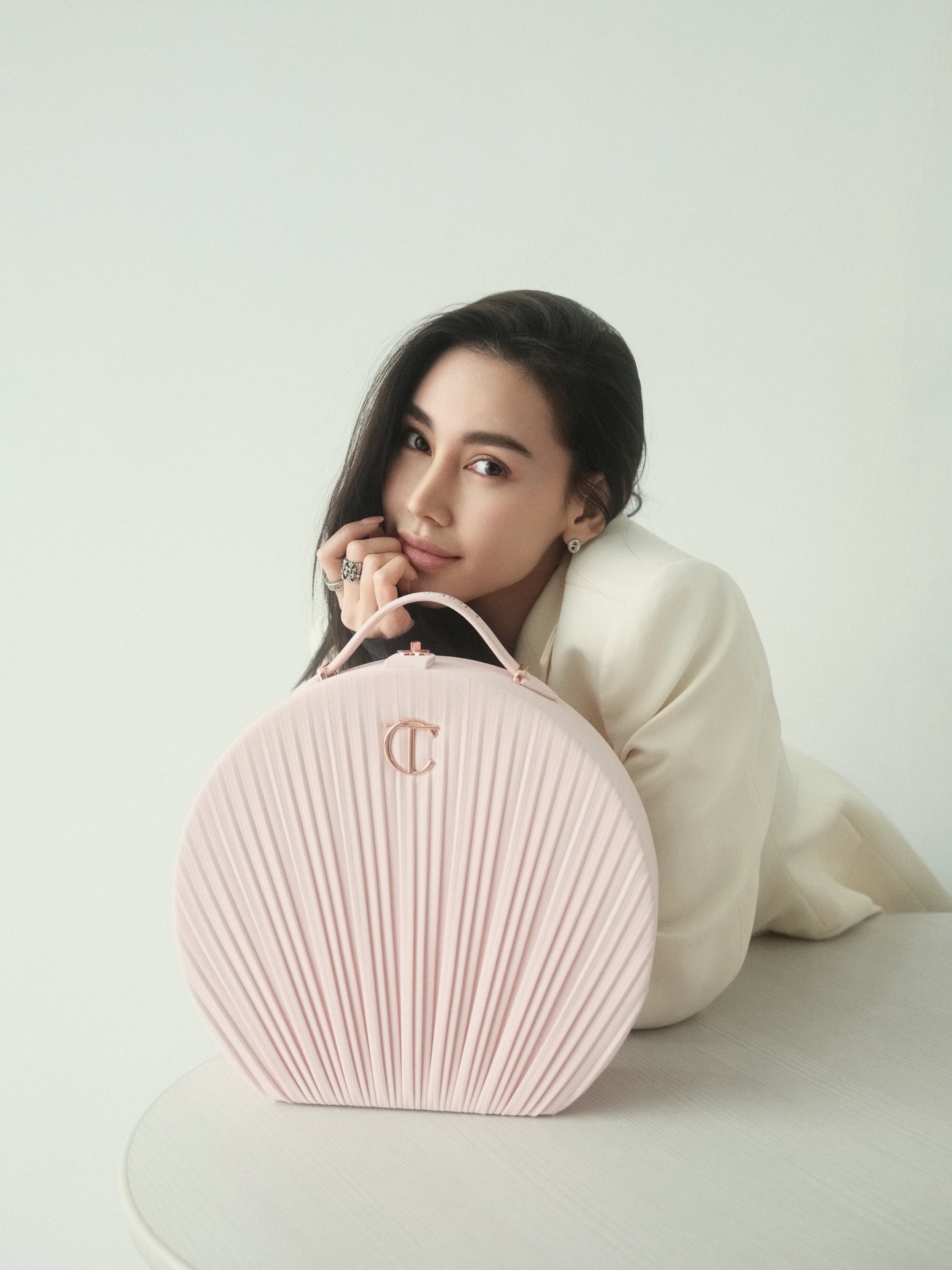 ดาว - พิมพ์ทอง วชิราคม