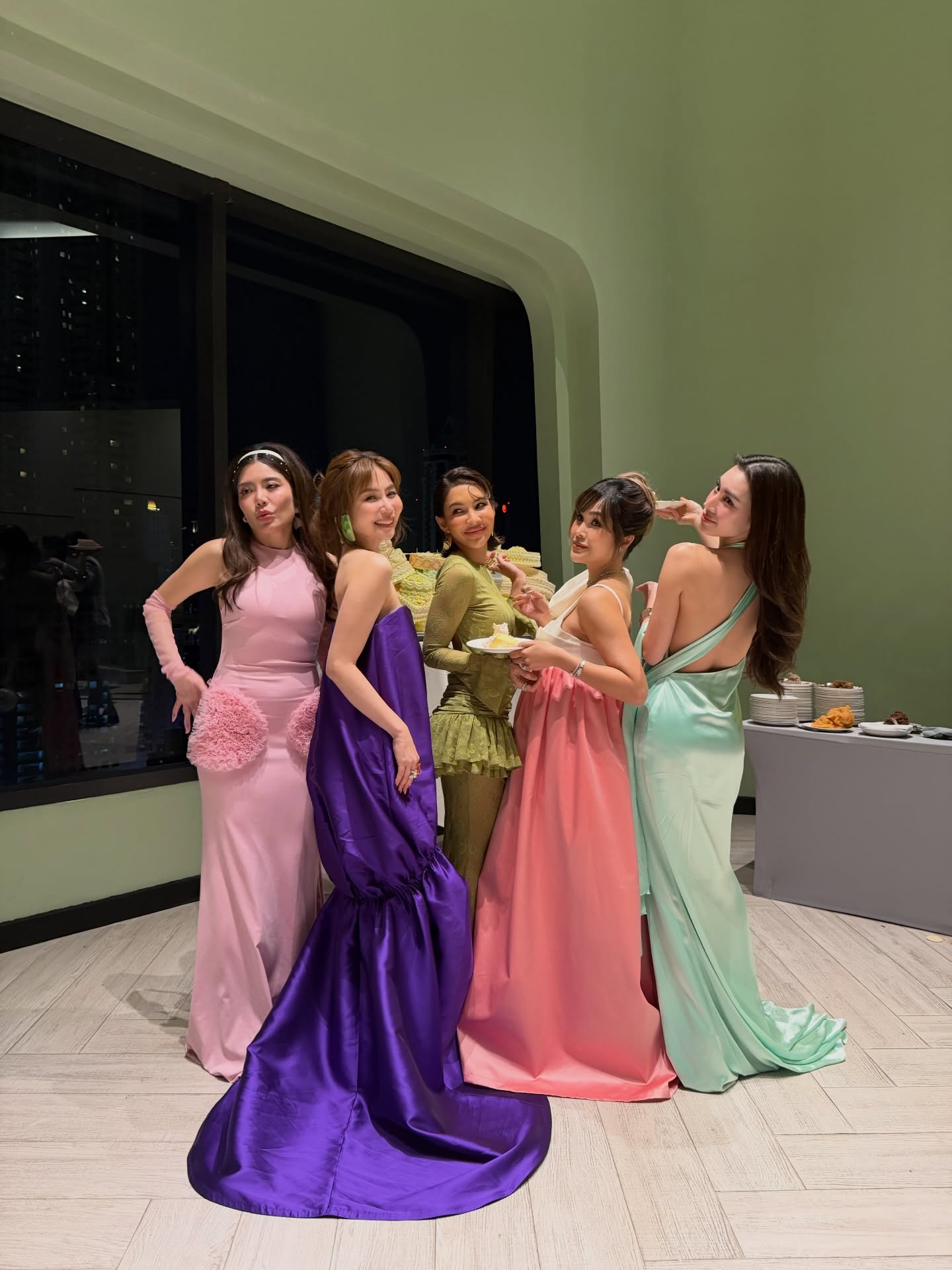 ดาว - พิมพ์ทอง วชิราคม