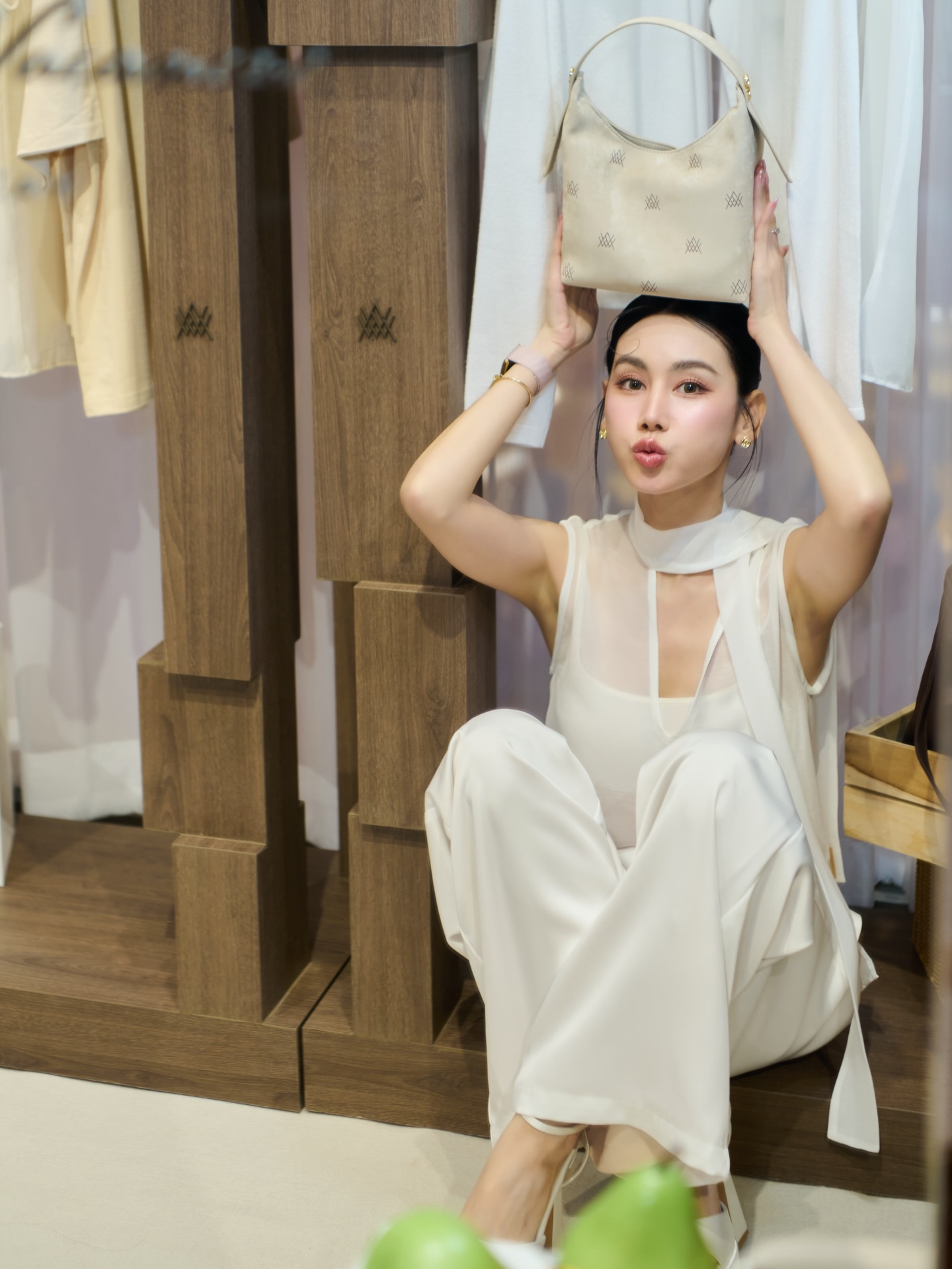 ดาว - พิมพ์ทอง วชิราคม