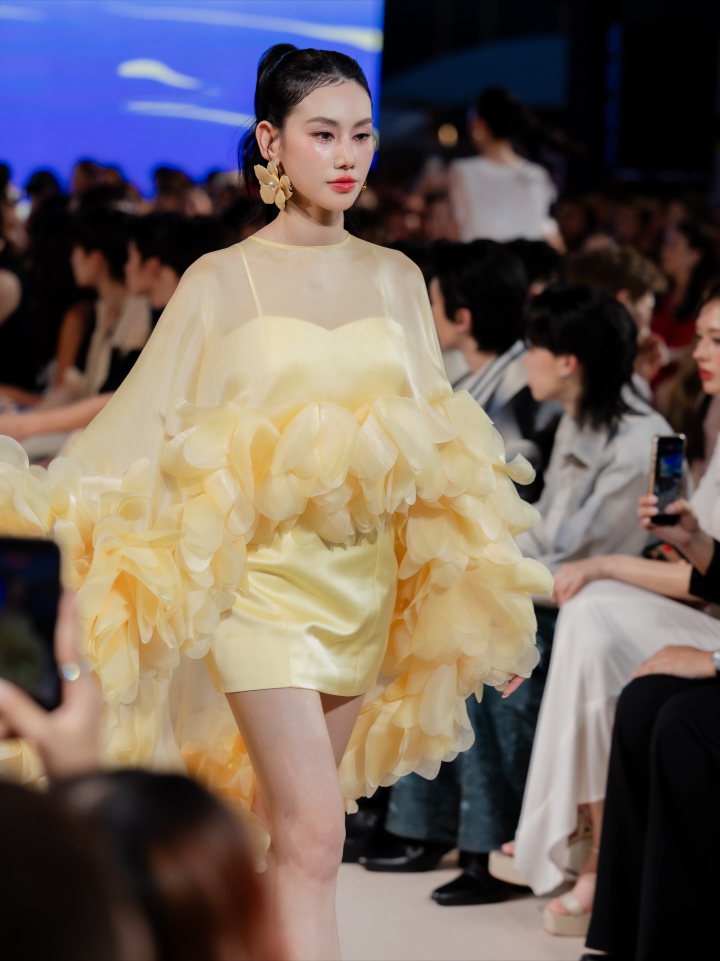 ดาว - พิมพ์ทอง วชิราคม