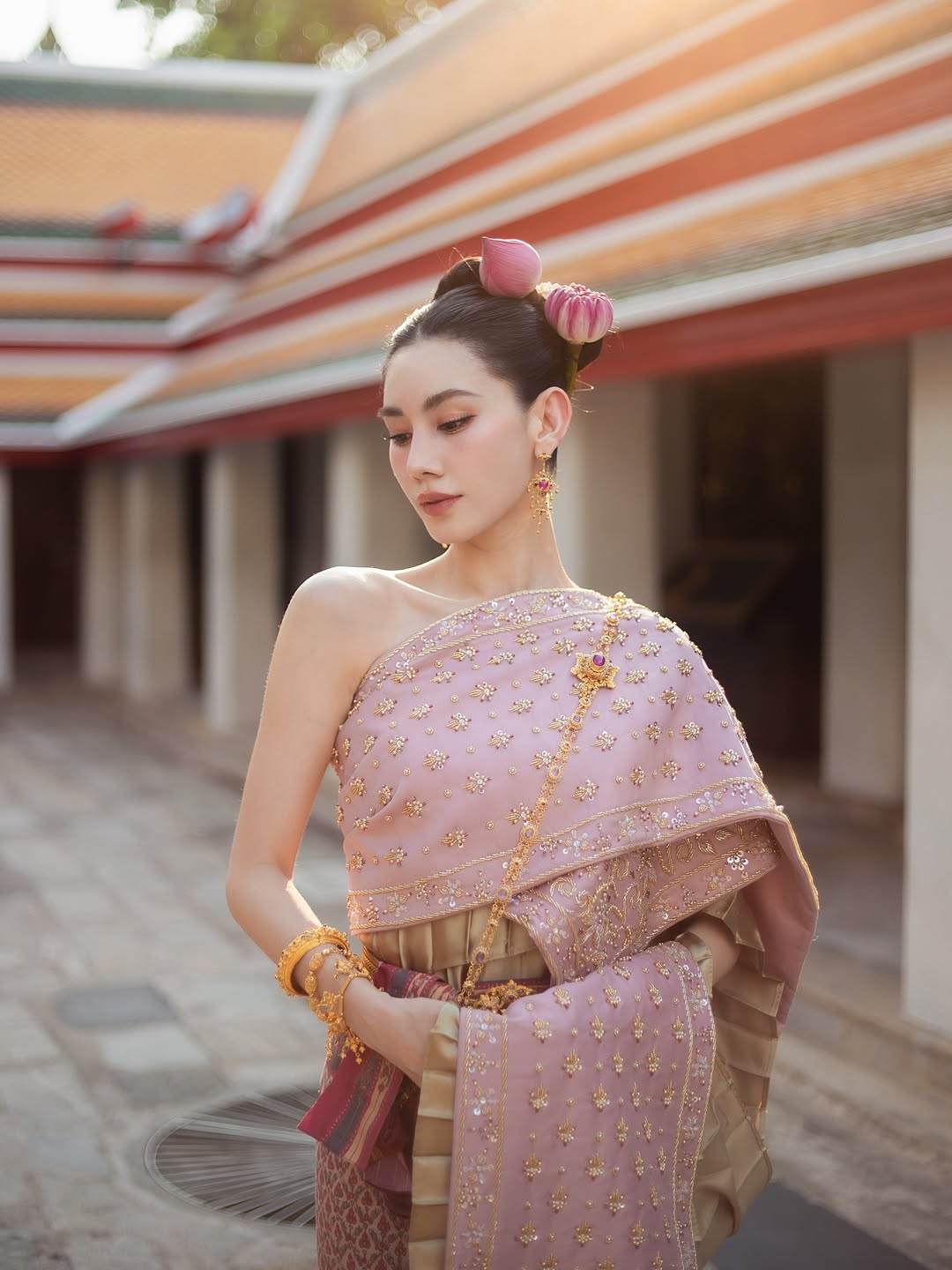 ดาว - พิมพ์ทอง วชิราคม