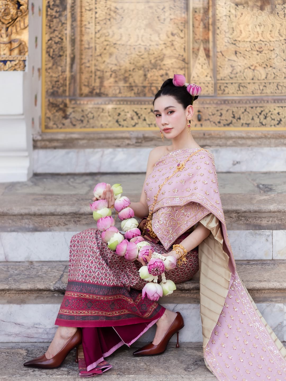 ดาว - พิมพ์ทอง วชิราคม