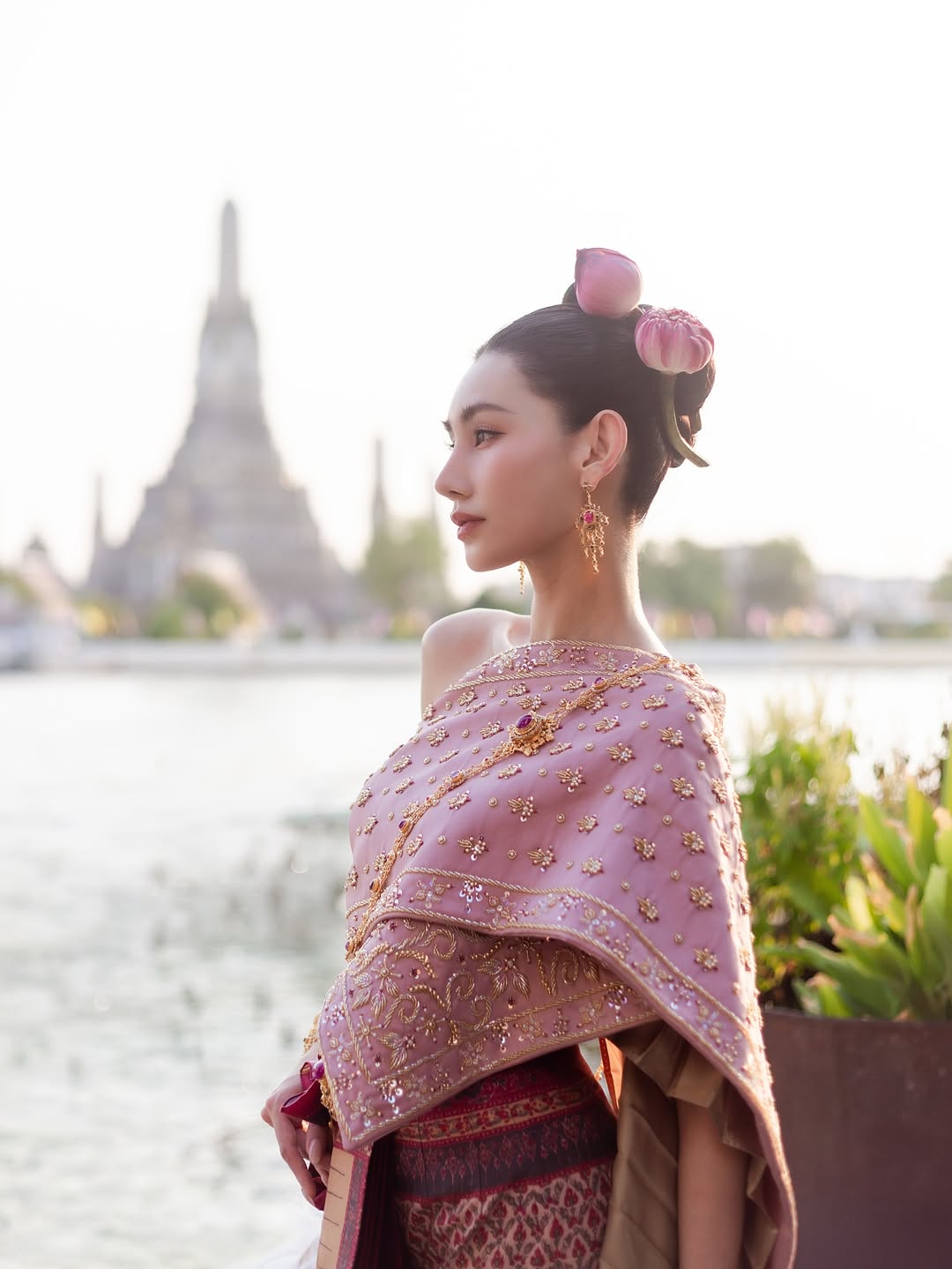 ดาว - พิมพ์ทอง วชิราคม