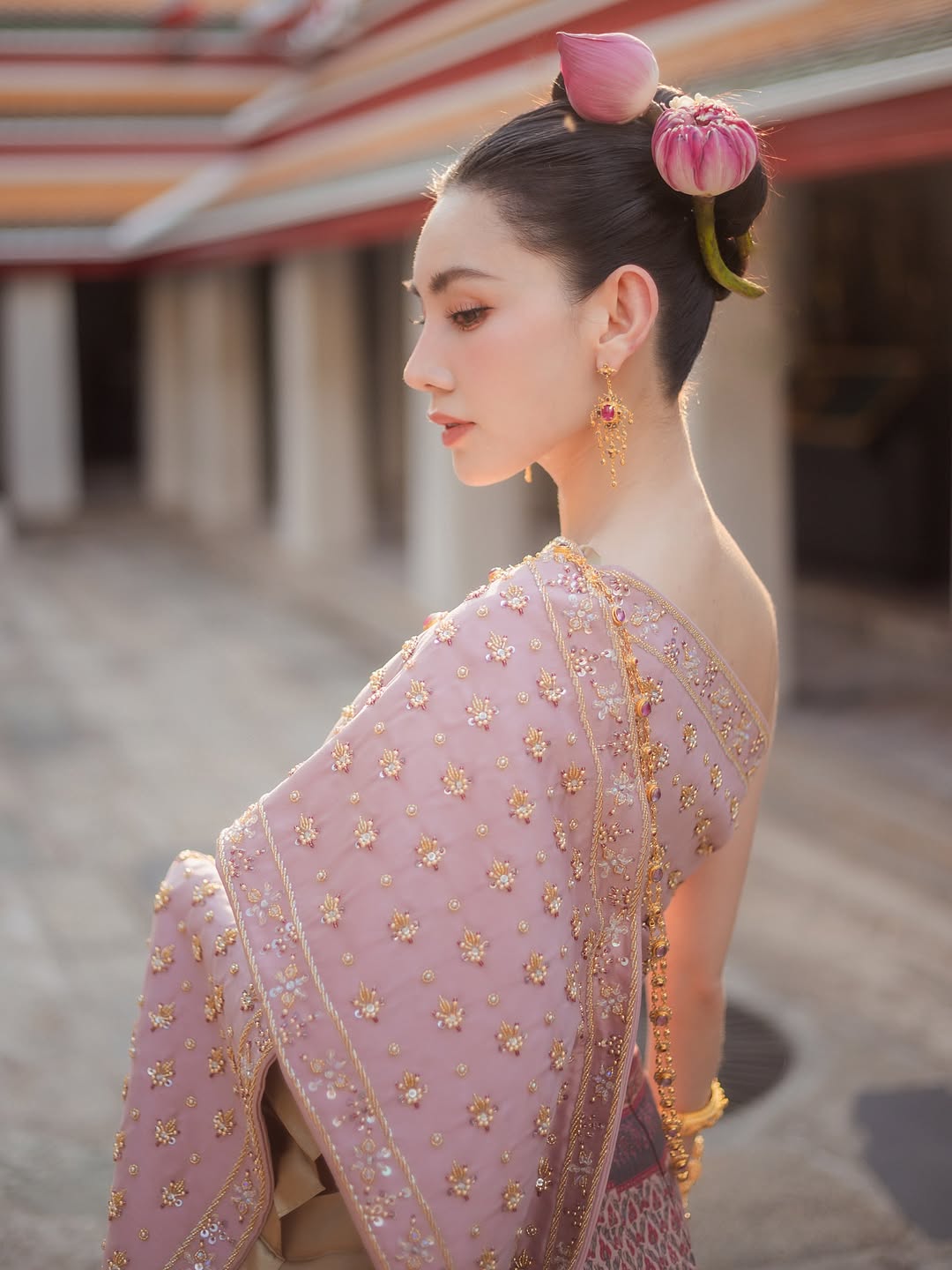 ดาว - พิมพ์ทอง วชิราคม