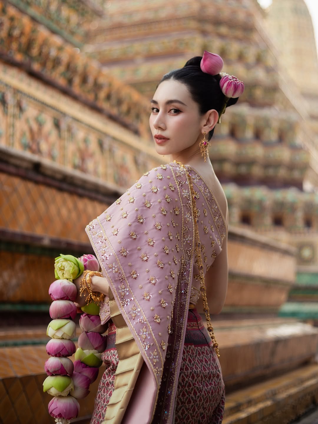 ดาว - พิมพ์ทอง วชิราคม