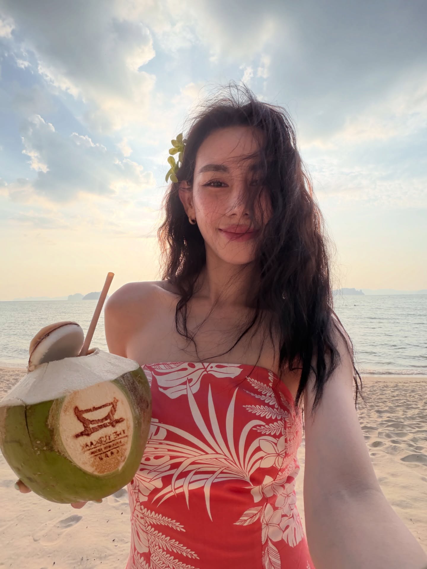 ดาว - พิมพ์ทอง วชิราคม