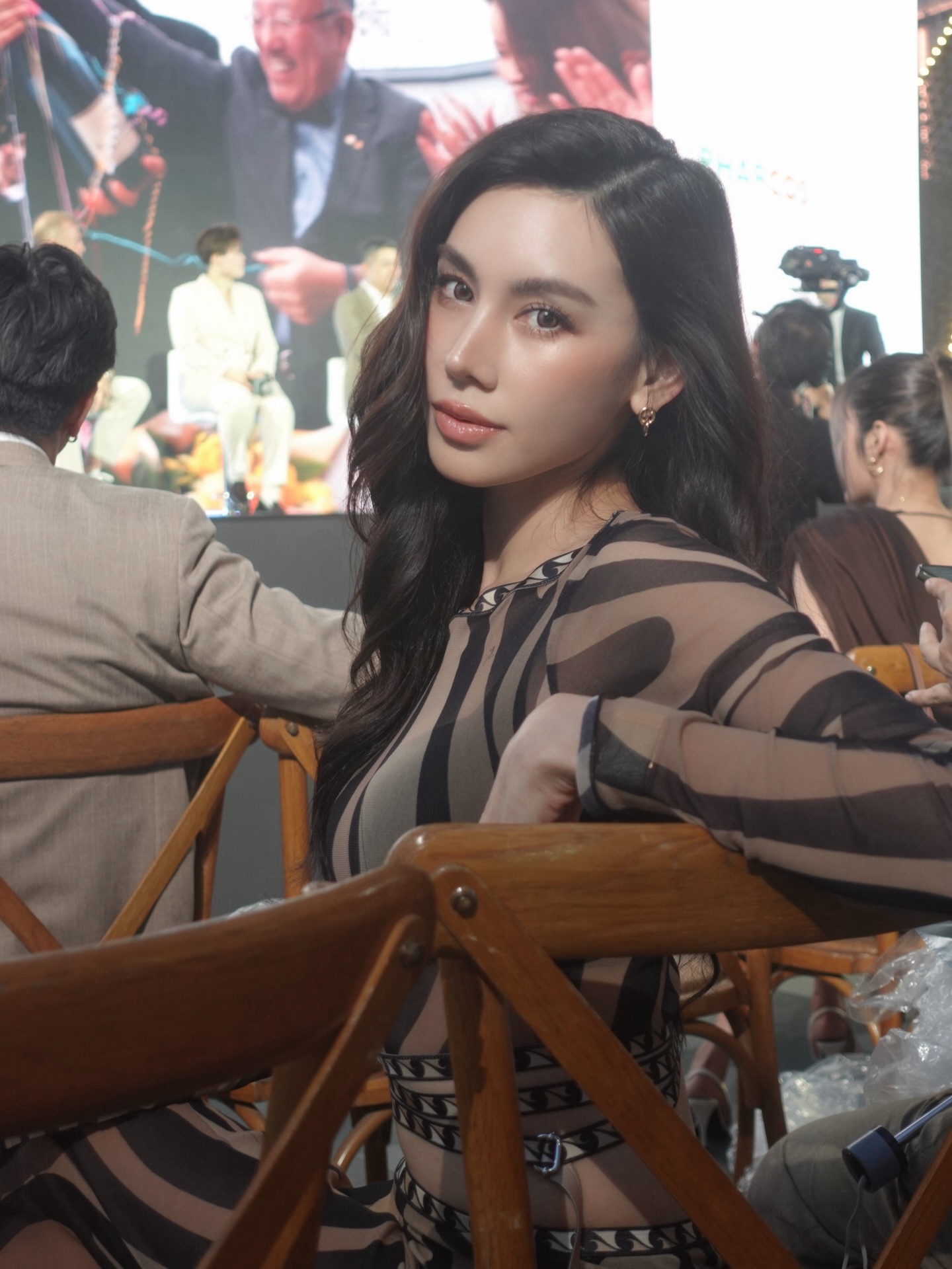 ดาว - พิมพ์ทอง วชิราคม