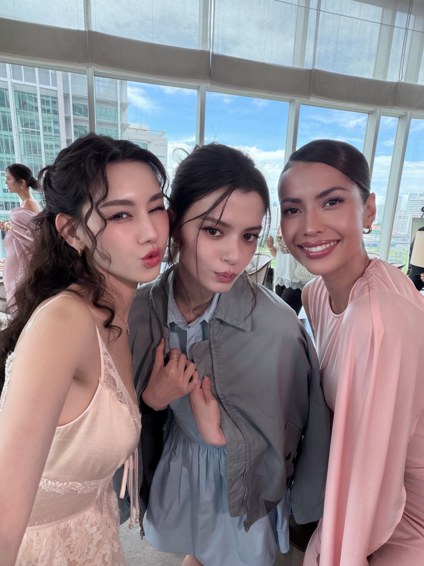 ดาว - พิมพ์ทอง วชิราคม