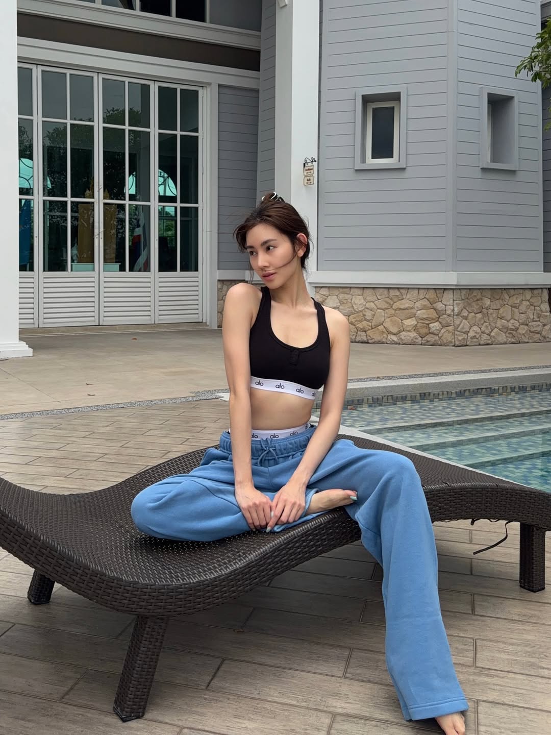 ดาว - พิมพ์ทอง วชิราคม
