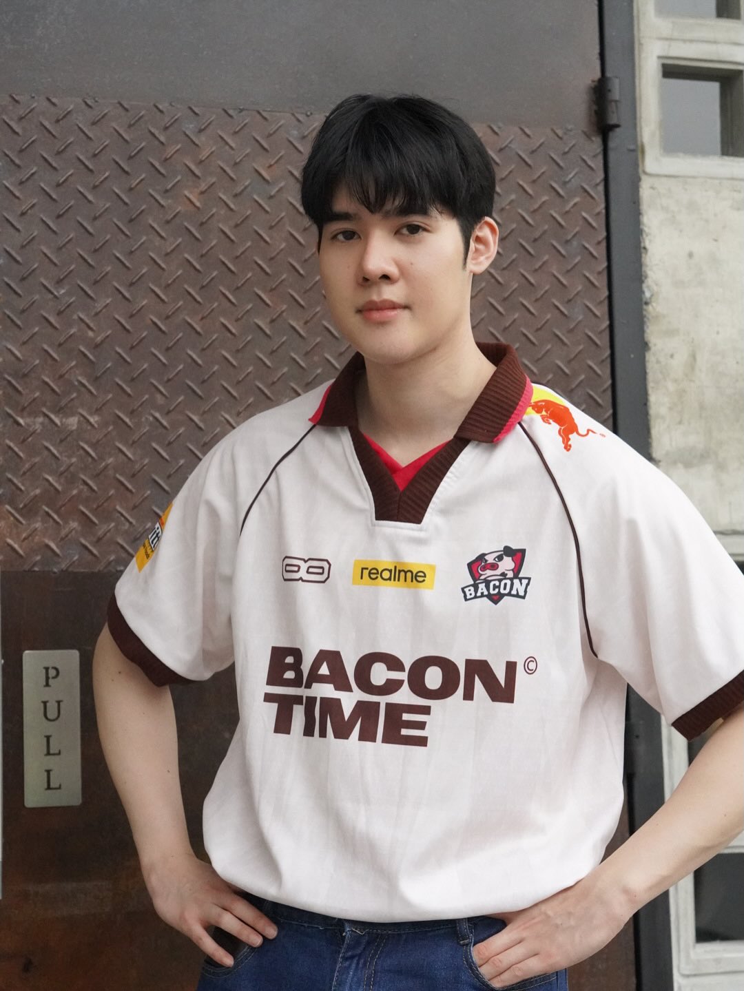 เฟริสท์ - ภาราดา ชัชวาลโชติกุล