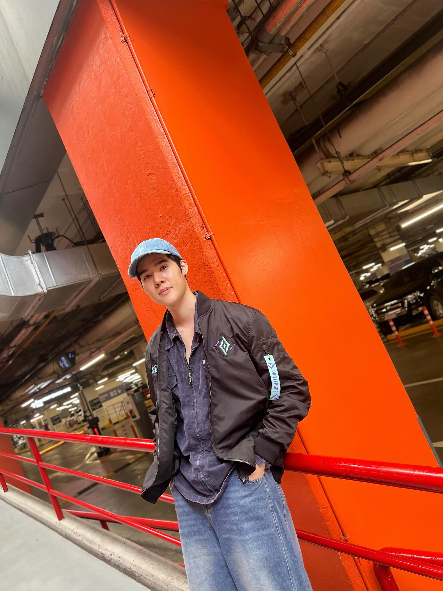 เฟริสท์ - ภาราดา ชัชวาลโชติกุล