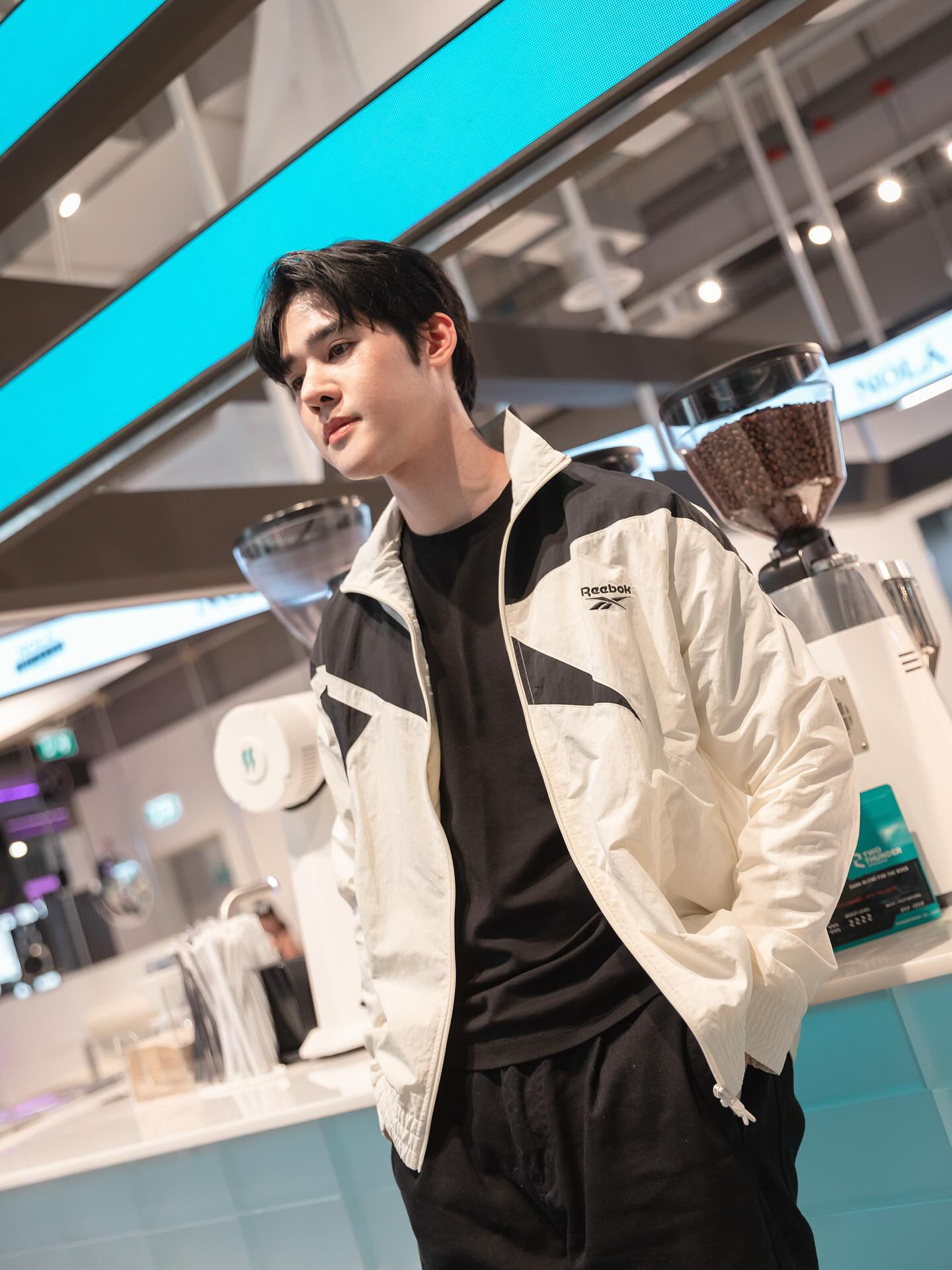 เฟริสท์ - ภาราดา ชัชวาลโชติกุล