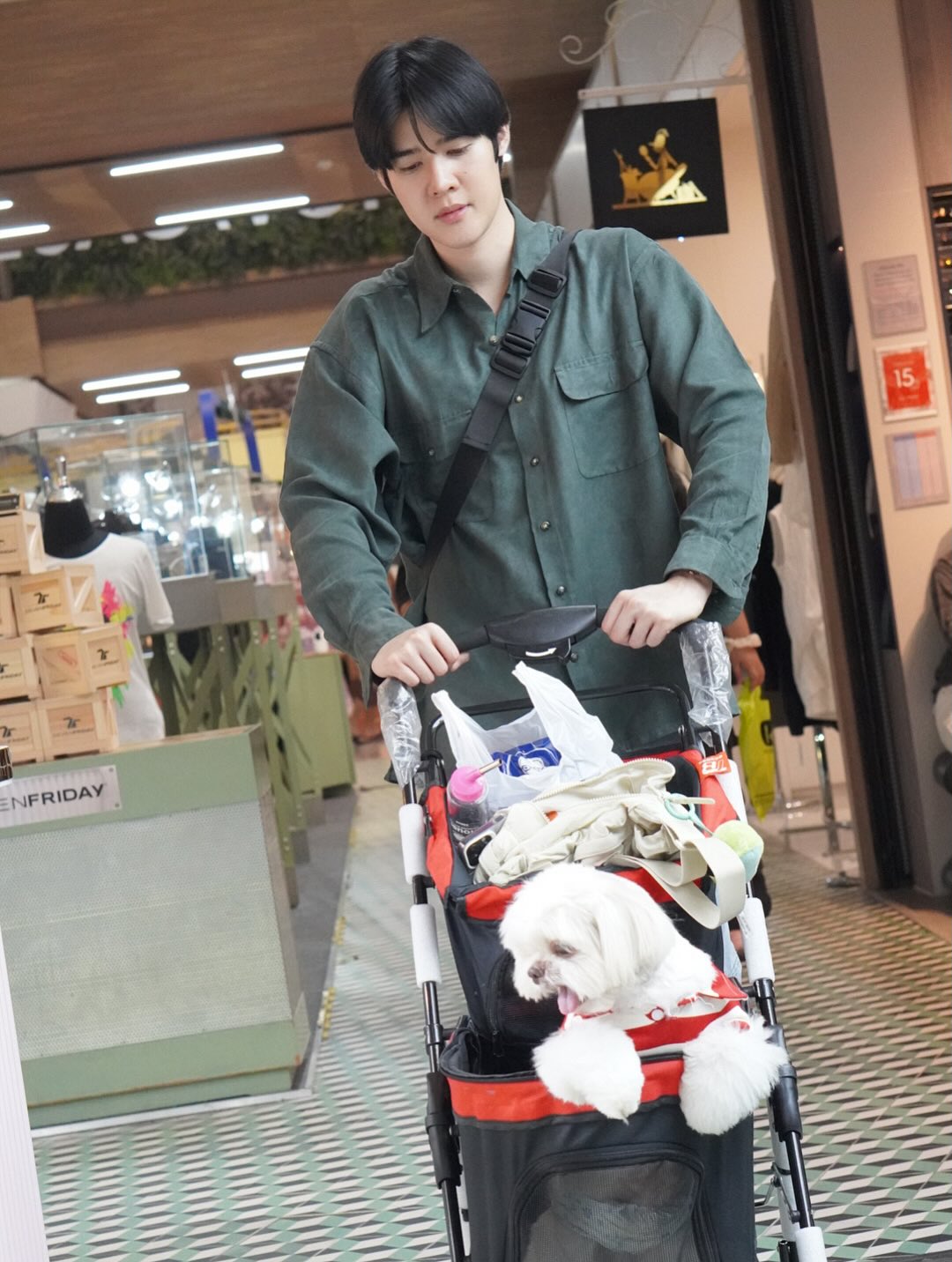 เฟริสท์ - ภาราดา ชัชวาลโชติกุล