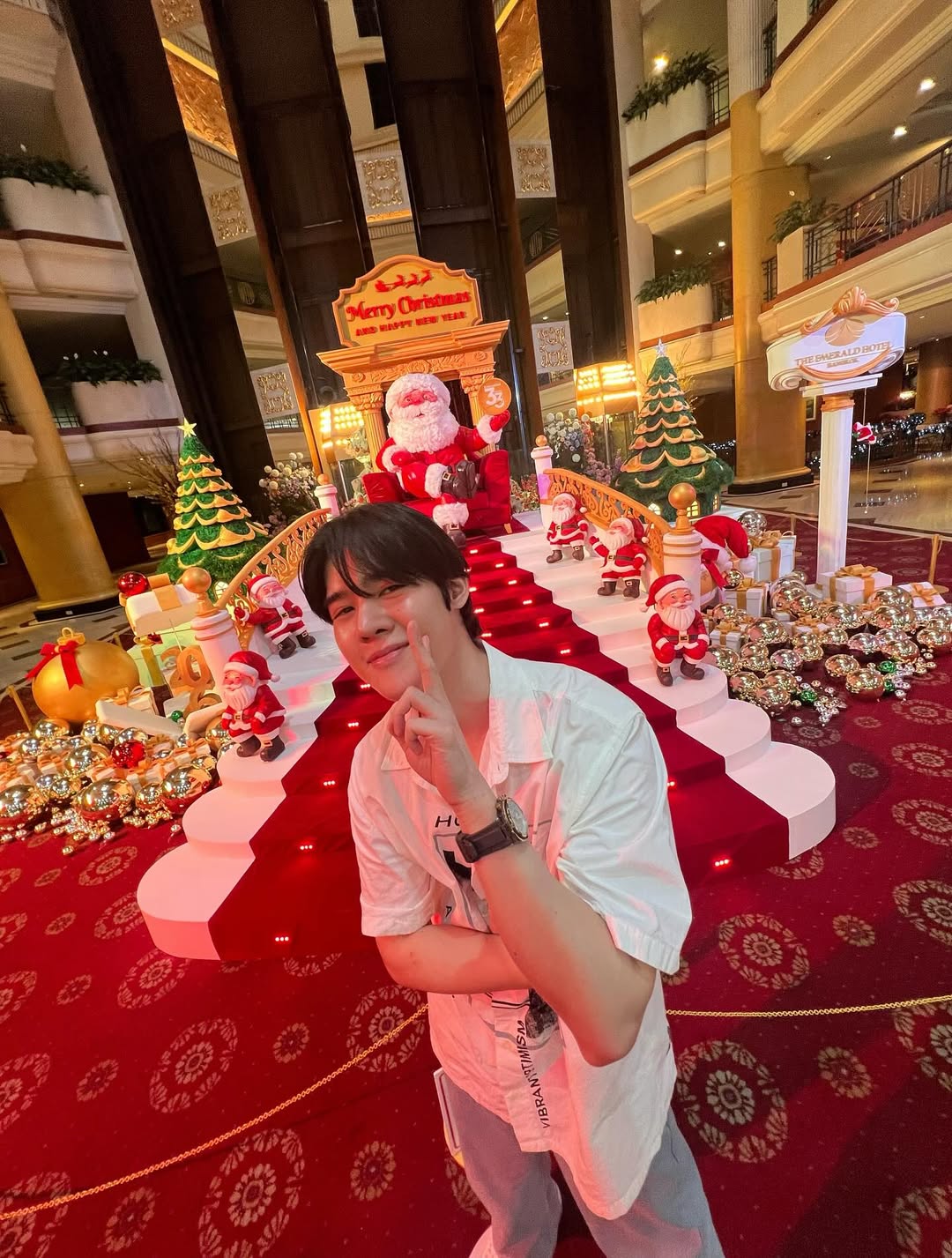 เฟริสท์ - ภาราดา ชัชวาลโชติกุล