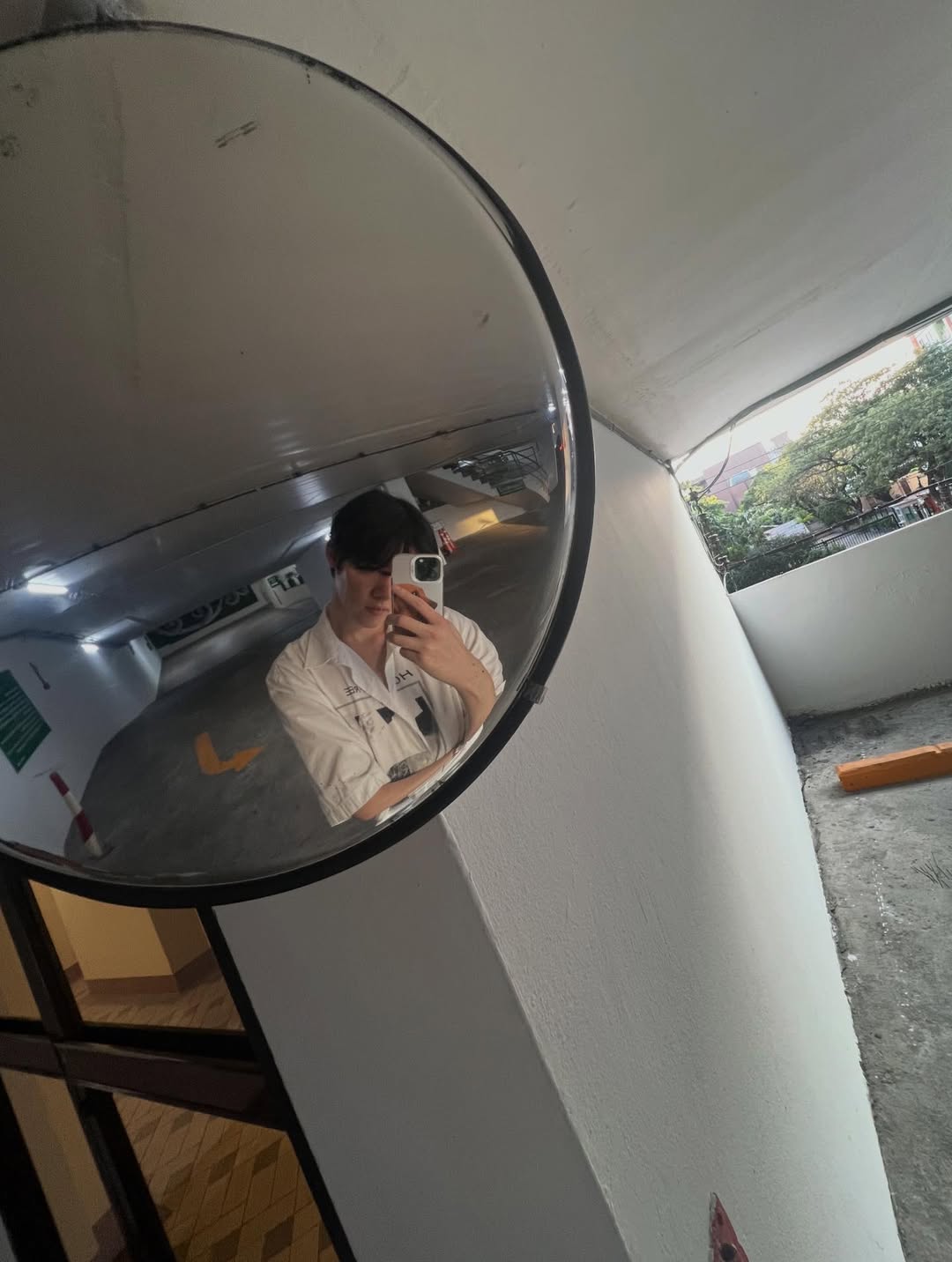 เฟริสท์ - ภาราดา ชัชวาลโชติกุล