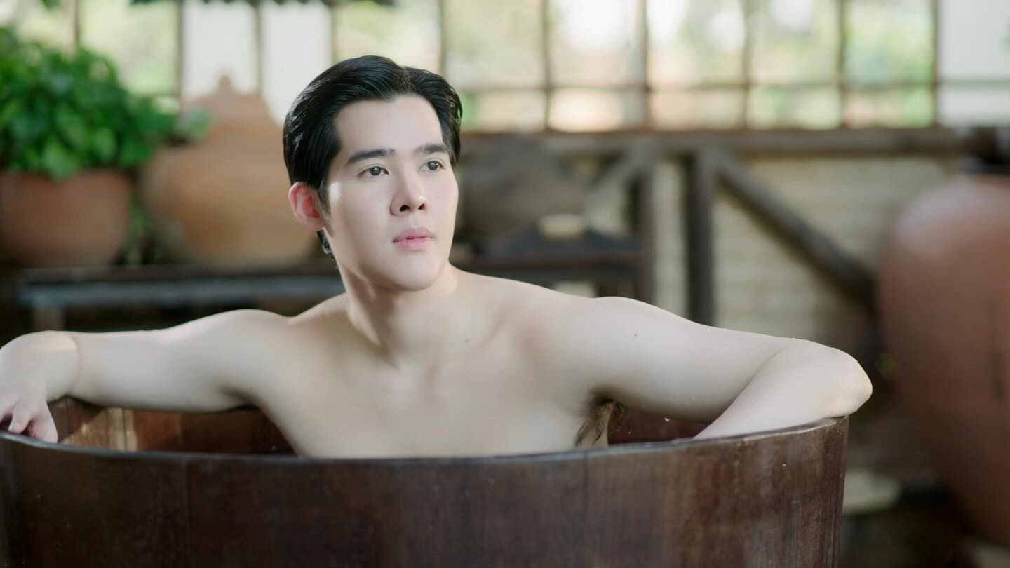 เฟริสท์ - ภาราดา ชัชวาลโชติกุล