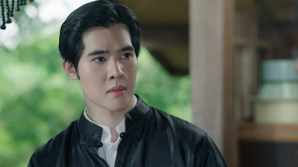 เฟริสท์ - ภาราดา ชัชวาลโชติกุล