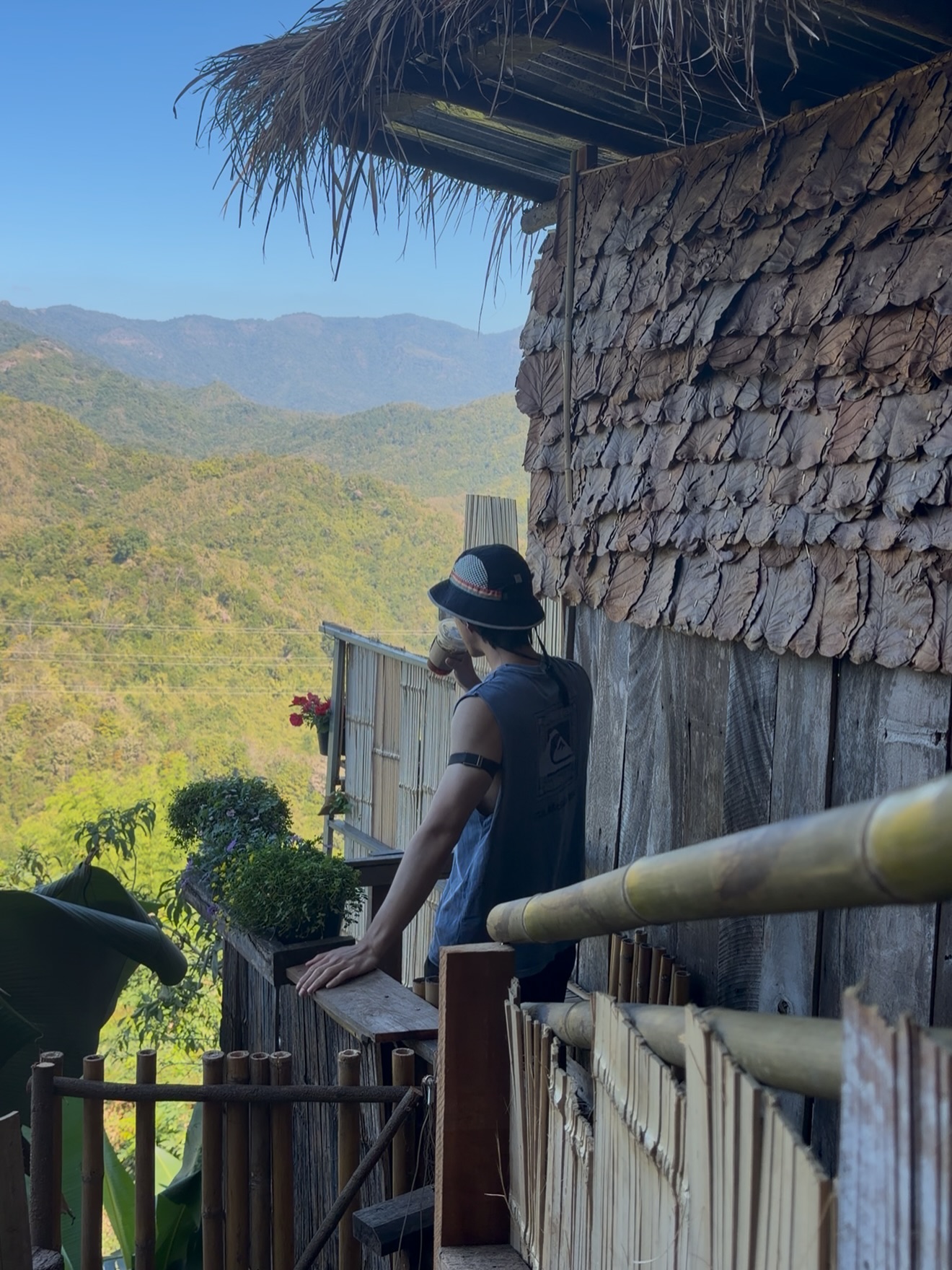 ไบร์ท - นรภัทร วิไลพันธุ์