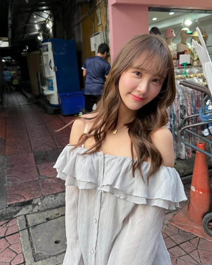 สิตา ธีรเดชสกุล