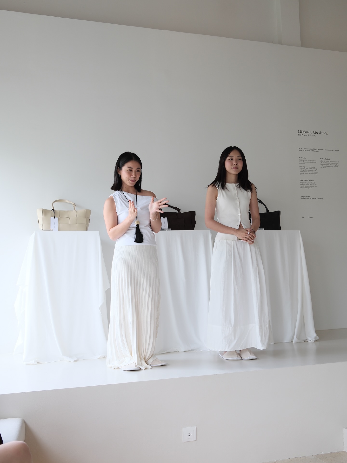 โมเม - นภัสสร บุรณศิริ