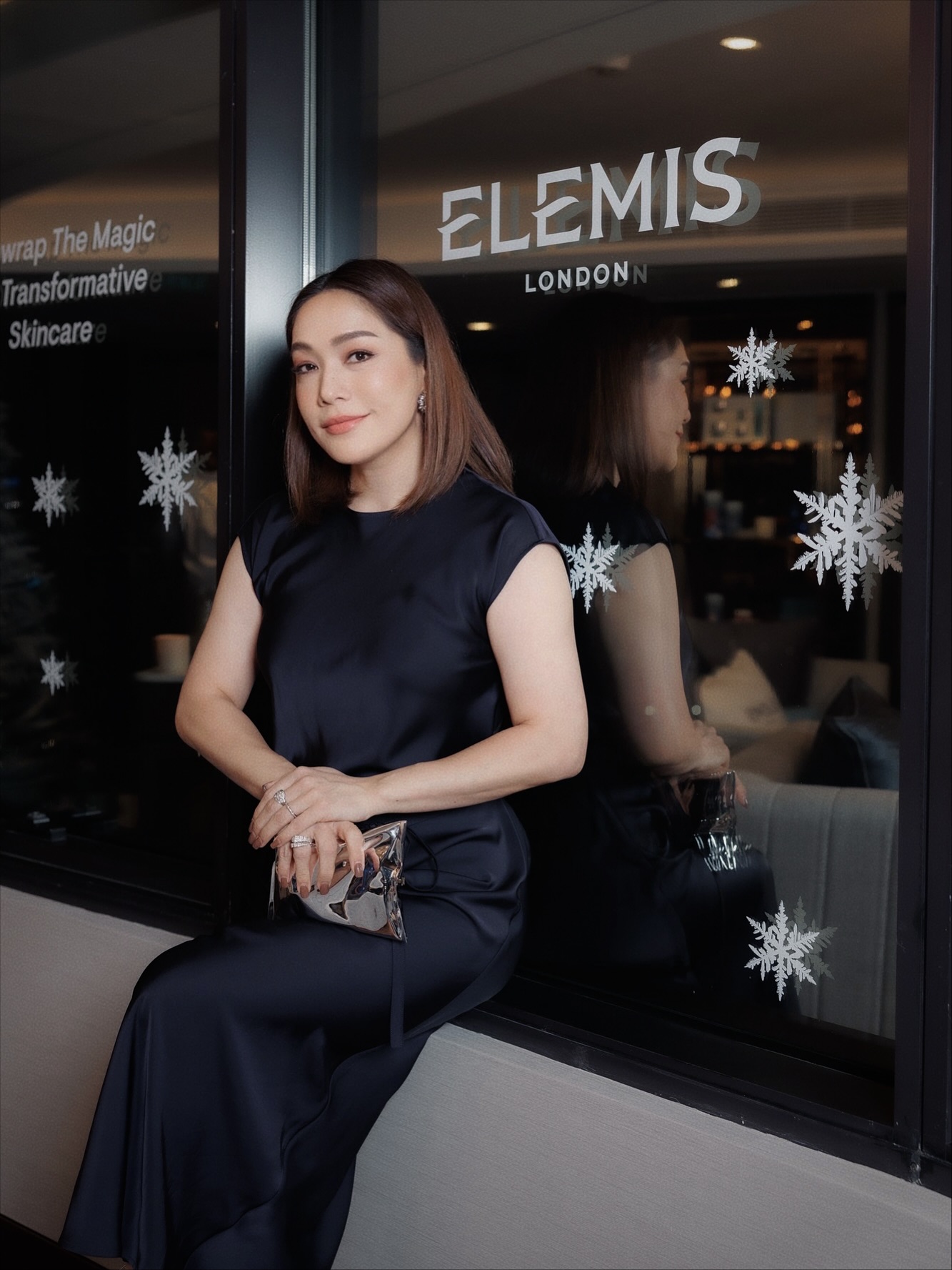 โมเม - นภัสสร บุรณศิริ