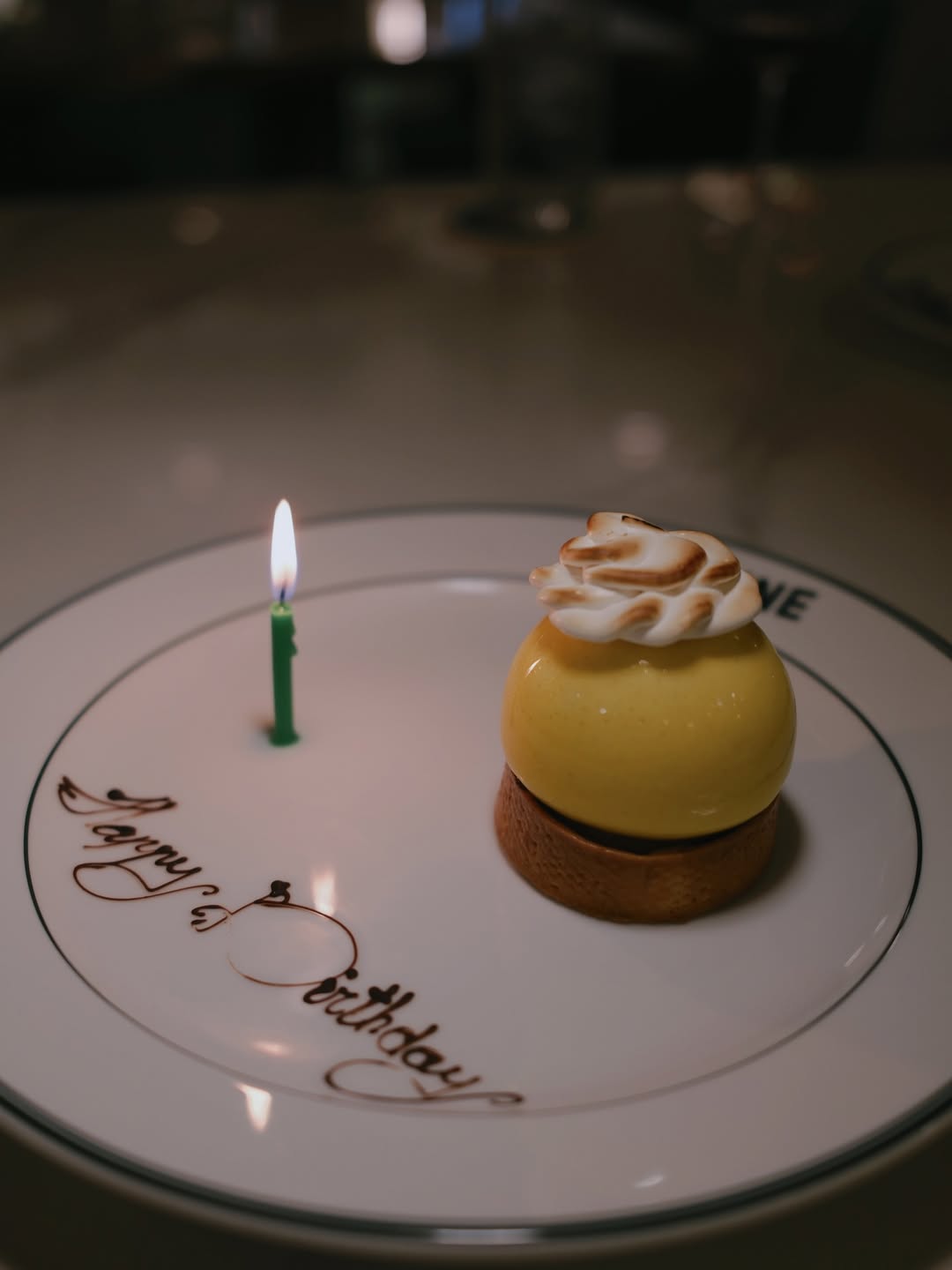 โมเม - นภัสสร บุรณศิริ