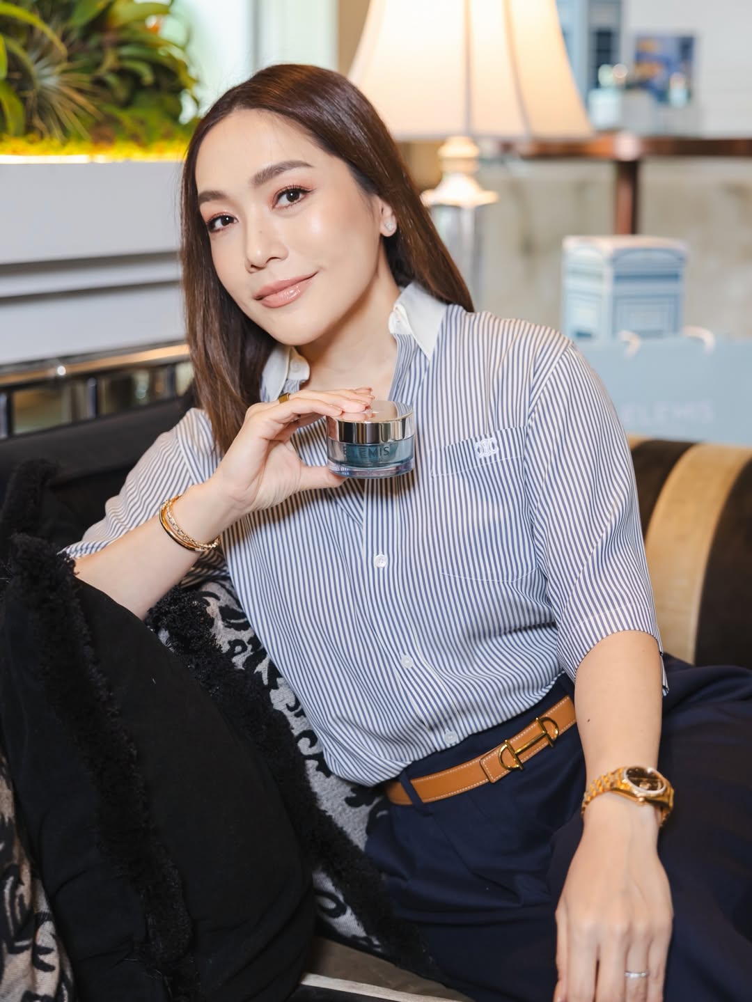 โมเม - นภัสสร บุรณศิริ