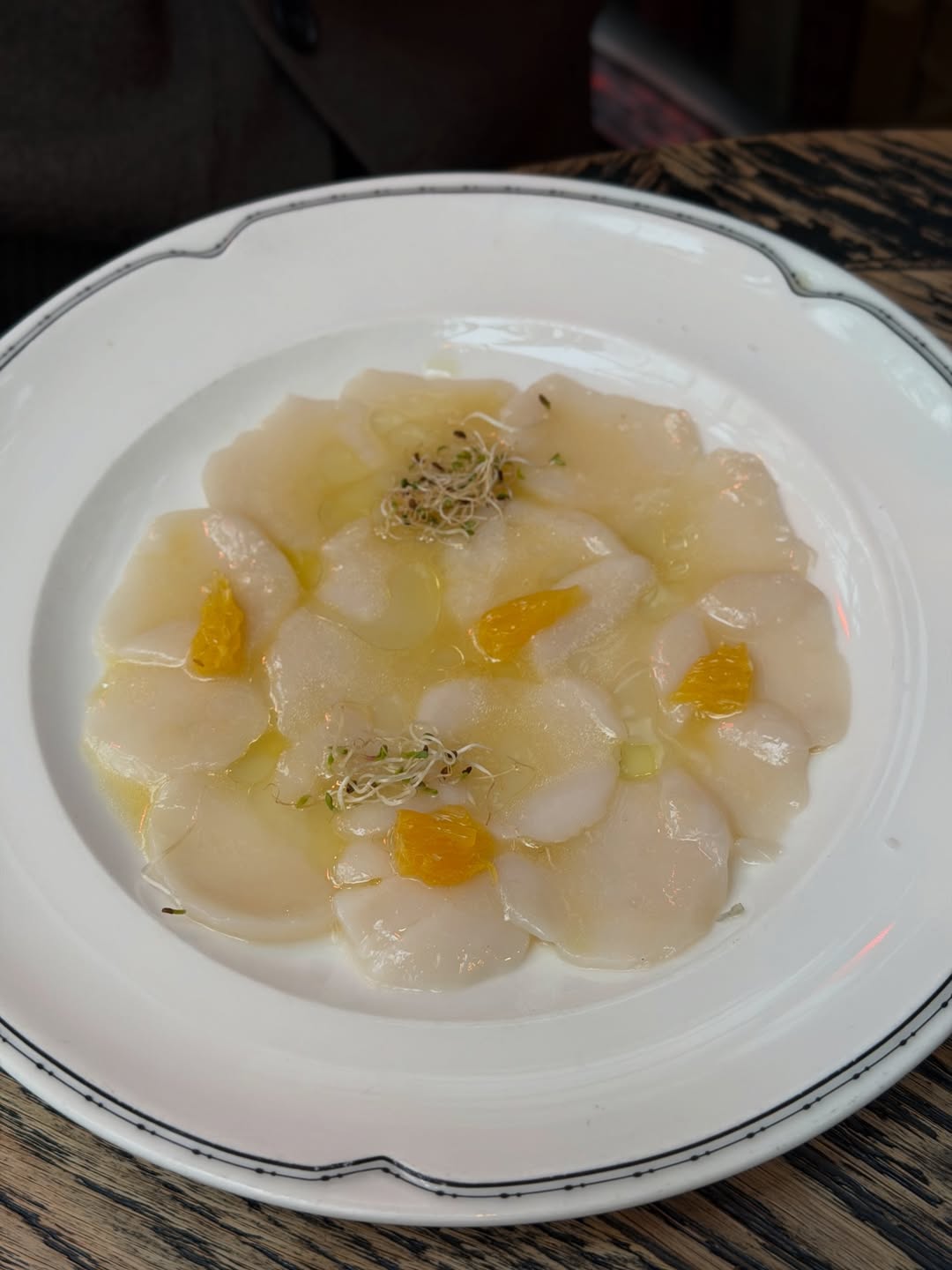 โมเม - นภัสสร บุรณศิริ