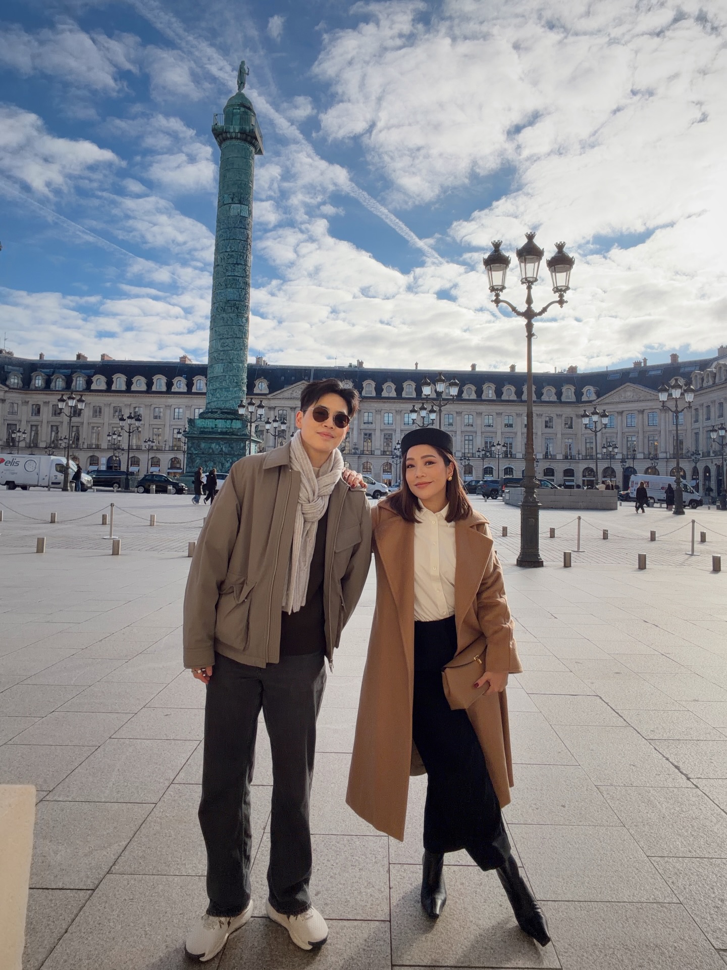 โมเม - นภัสสร บุรณศิริ