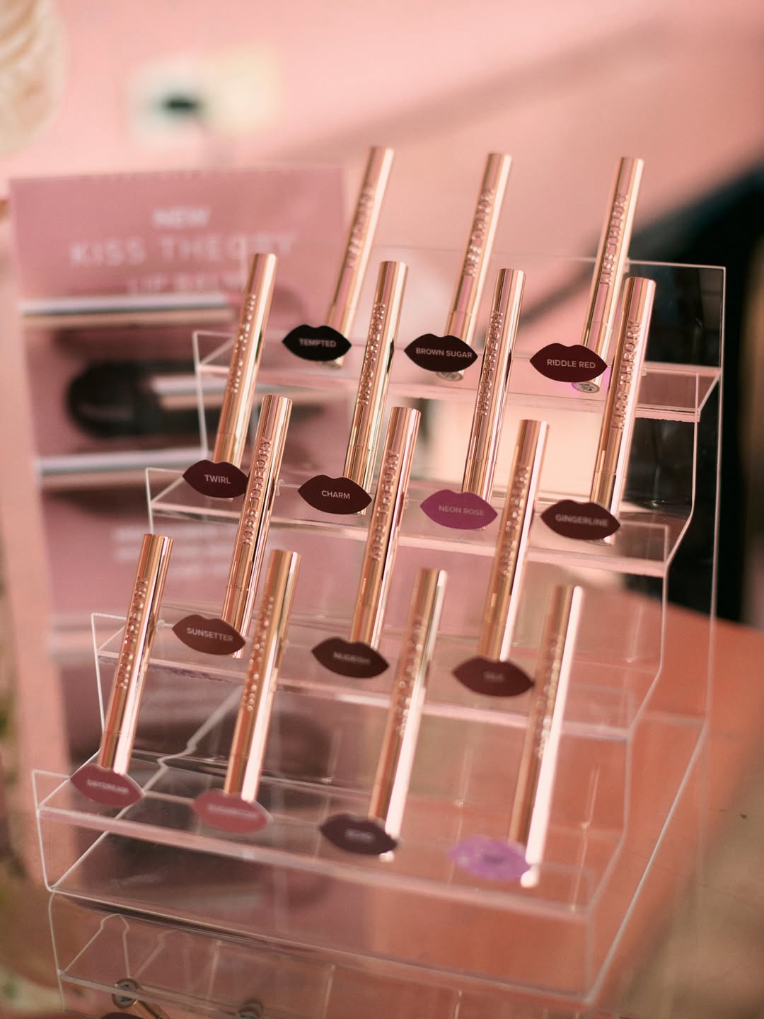 โมเม - นภัสสร บุรณศิริ